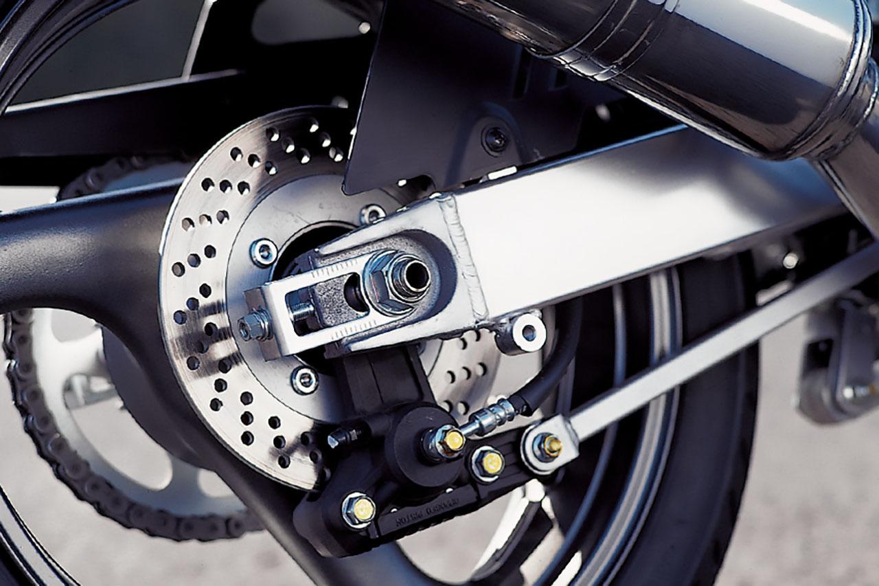 画像 : 12番目の画像 - 【写真16枚】スズキ「GSX-R400R（GK76A）」（1990年） - webオートバイ