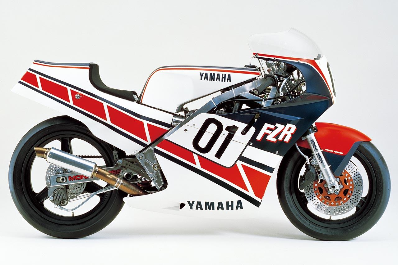 画像: YAMAHA FZR400