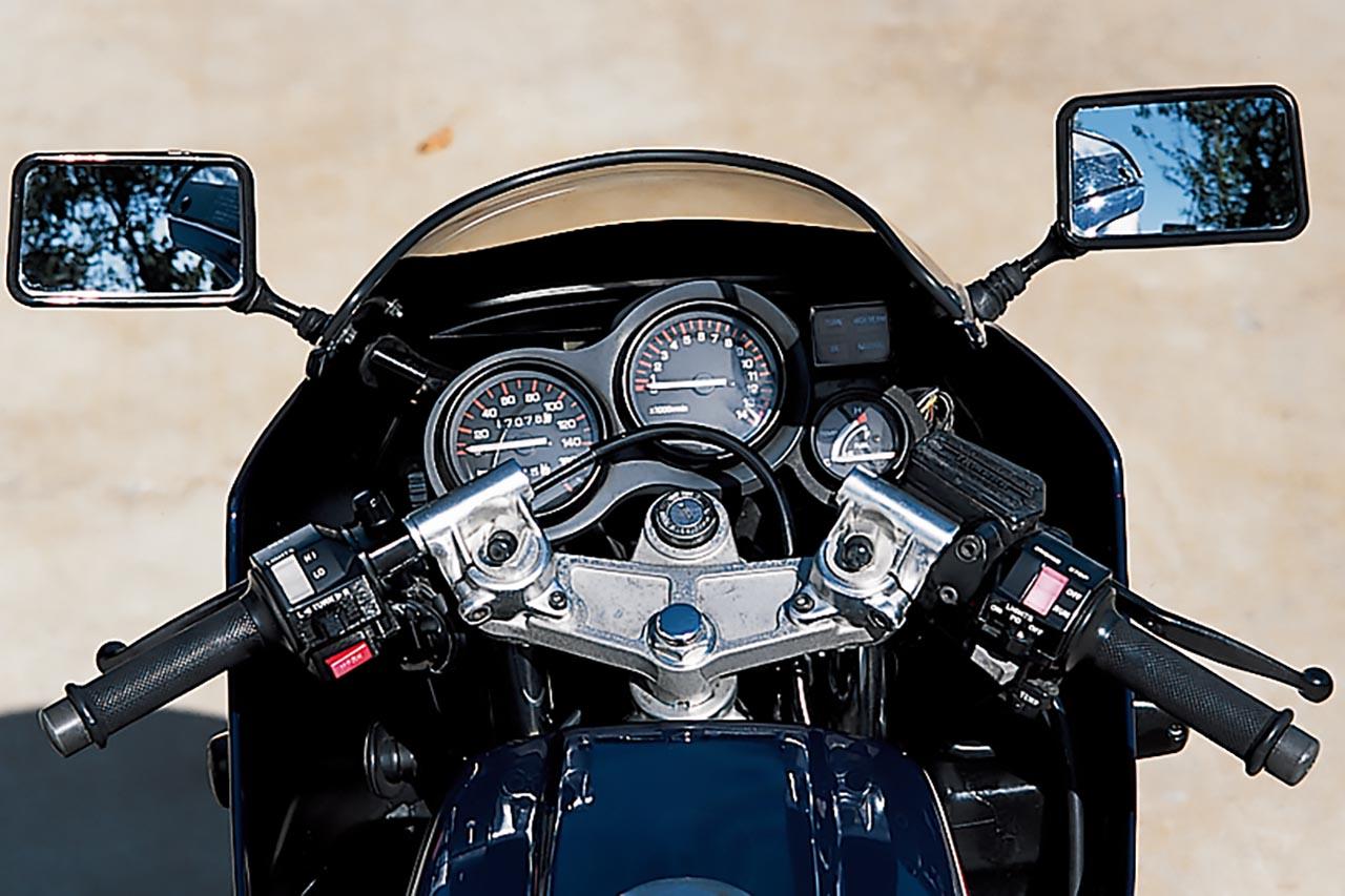 画像 : 7番目の画像 - 【写真18枚】ヤマハ「FZ400R（46X）」（1984年） - webオートバイ