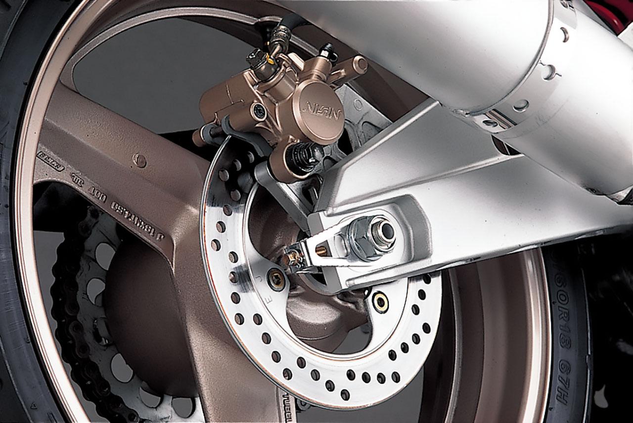 画像 : 21番目の画像 - 【写真21枚】ホンダ「CBR400RR（NC23）」（1988年） - webオートバイ