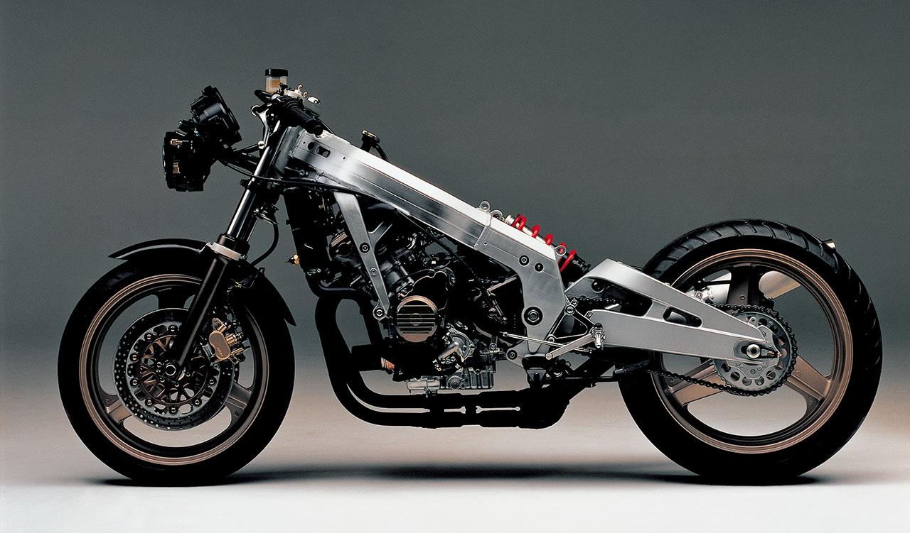 画像 : 9番目の画像 - 【写真21枚】ホンダ「CBR400RR（NC23）」（1988年） - webオートバイ