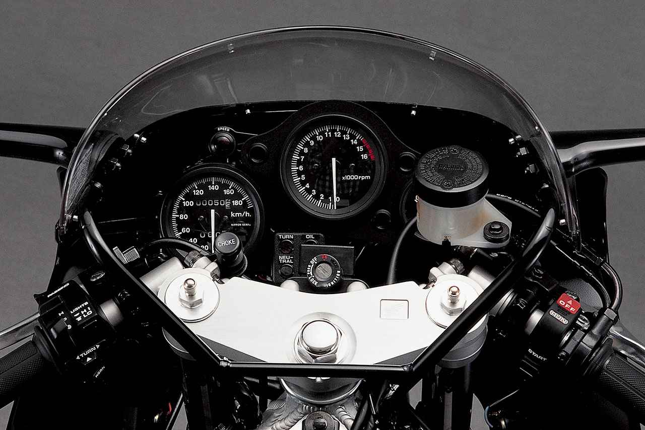 画像 : 13番目の画像 - 【写真21枚】ホンダ「CBR400RR（NC23）」（1988年） - webオートバイ