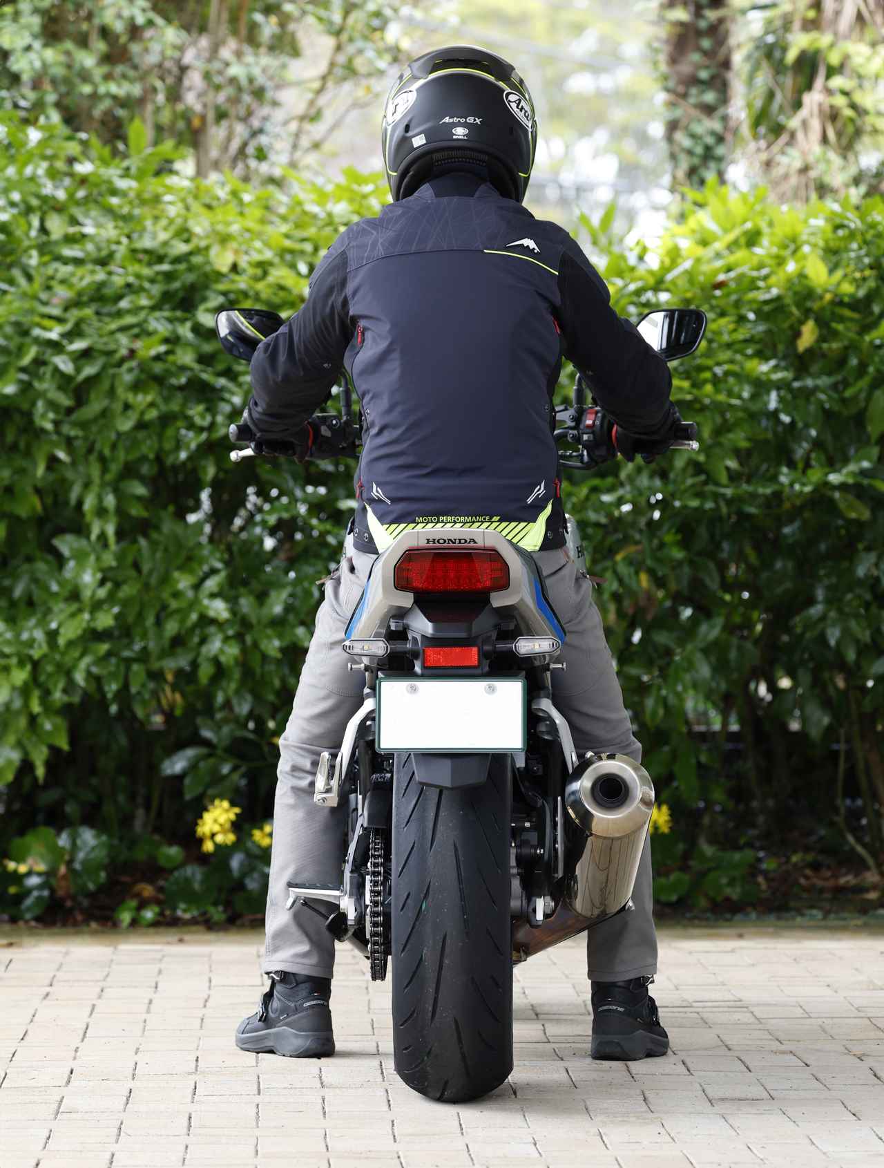 画像2: ホンダ「CB1000F」ライディングポジション・足つき性