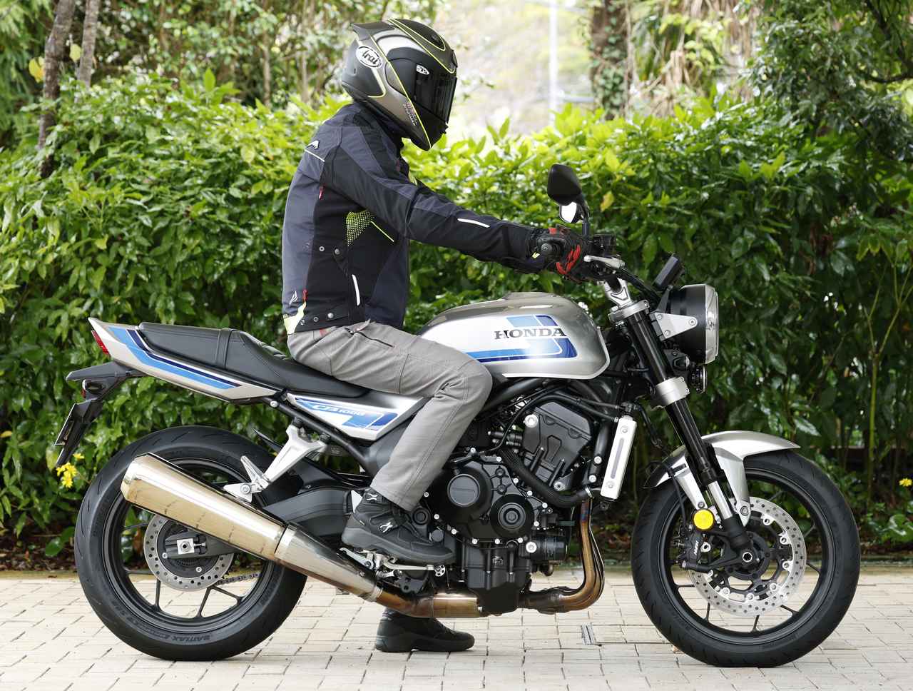 画像1: ホンダ「CB1000F」ライディングポジション・足つき性