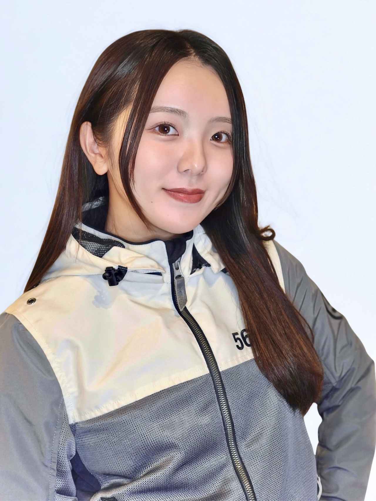 画像: せんちゃん 旅とバイクが大好きな女性ライダーYouTuber。バイク王 公式アンバサダーとしてTVCMにも登場。「バイク女子のSNS活用講座」で体育館ステージに。 www.youtube.com