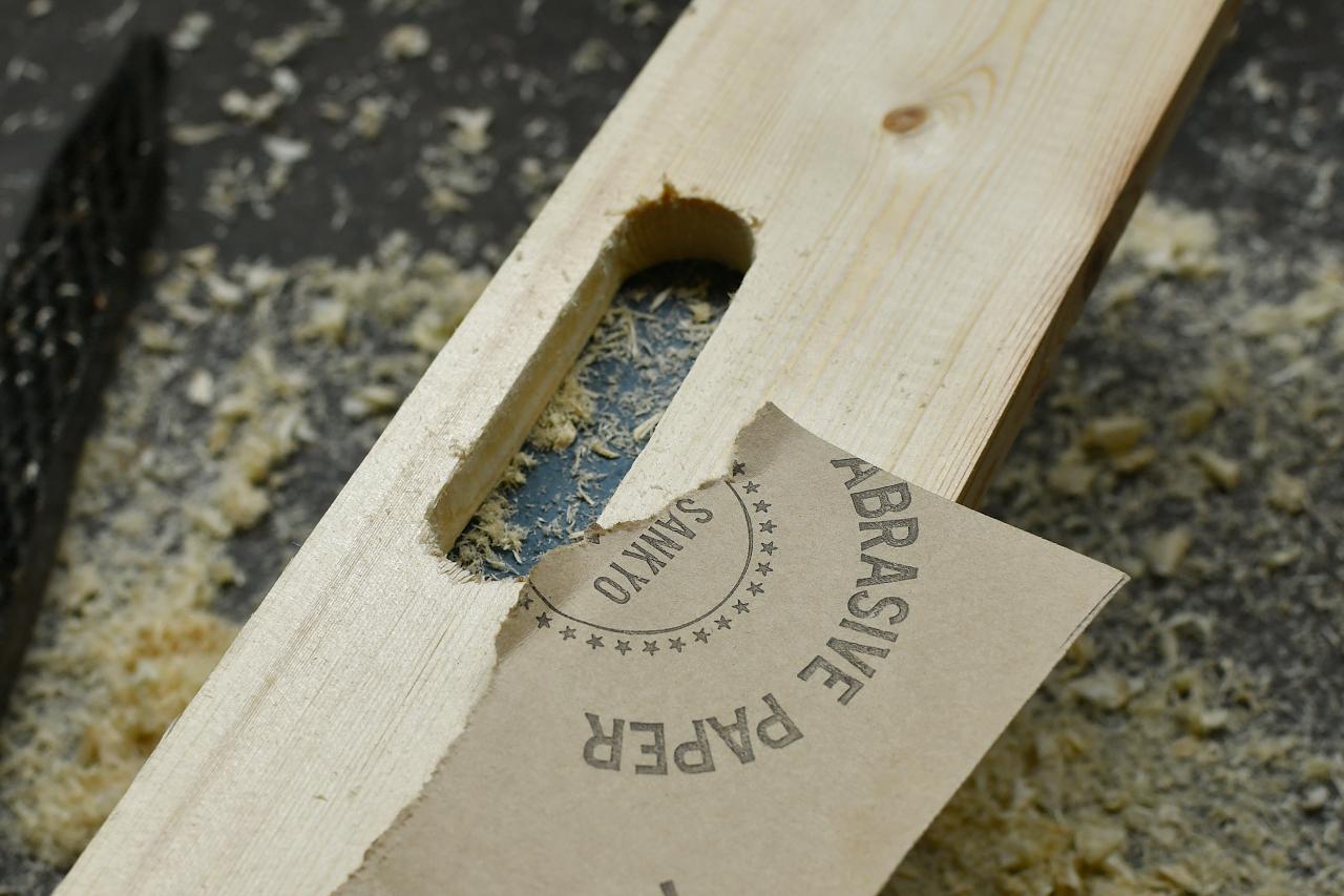 画像7: 持ち手の穴を開けよう