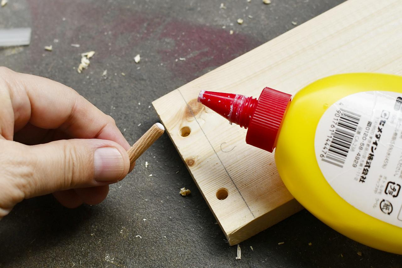 画像6: ダボで側板をつなげていくよ