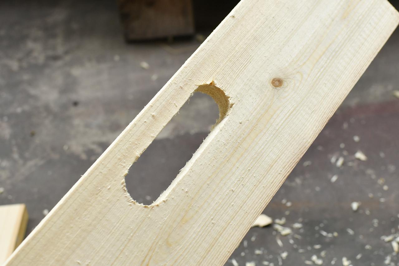 画像6: 持ち手の穴を開けよう