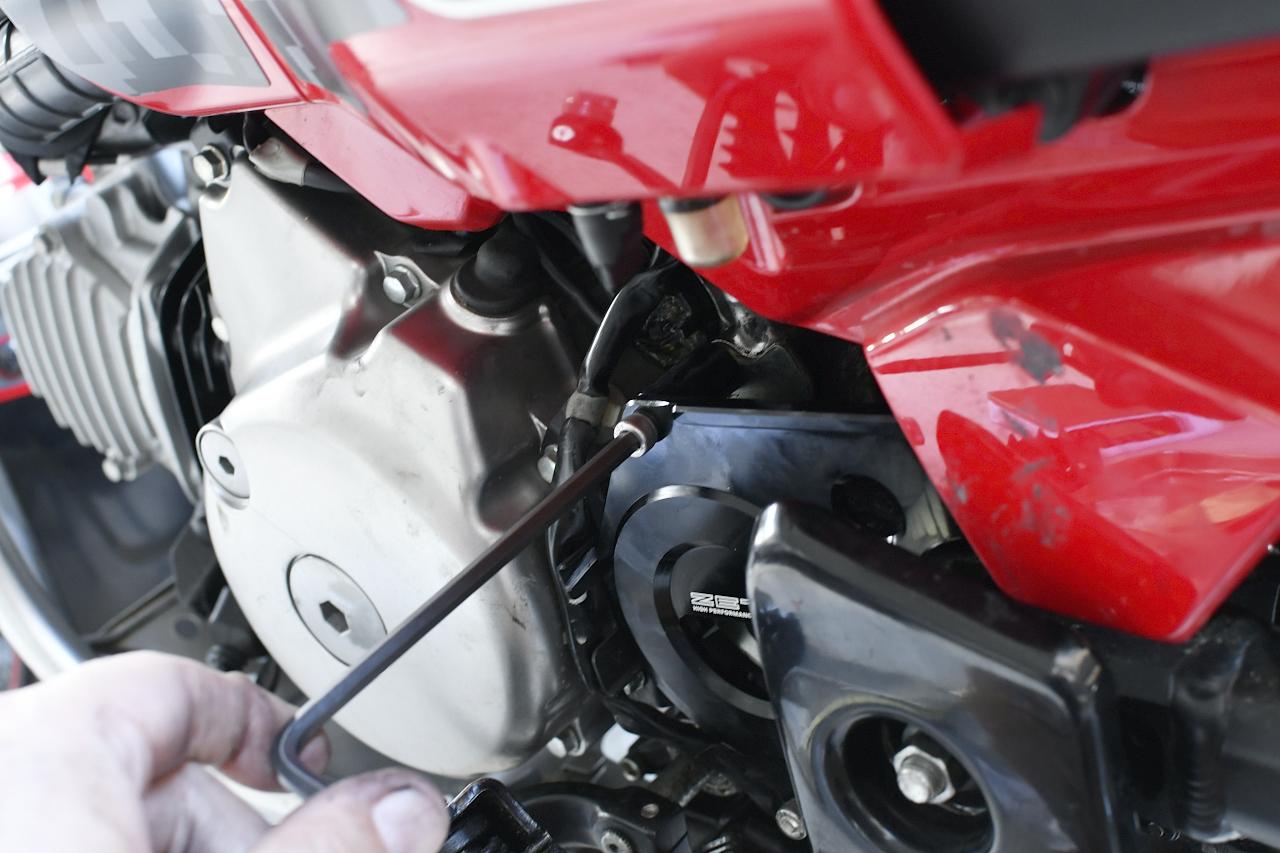 画像9: 実際にドライブカバーを取り付けてみる