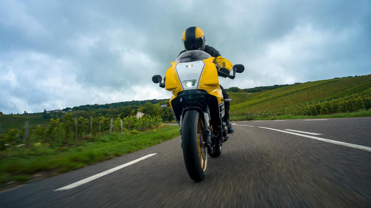 画像 : 33番目の画像 - 【写真40点】ヤマハ「XSR900GP」2026年モデル - webオートバイ