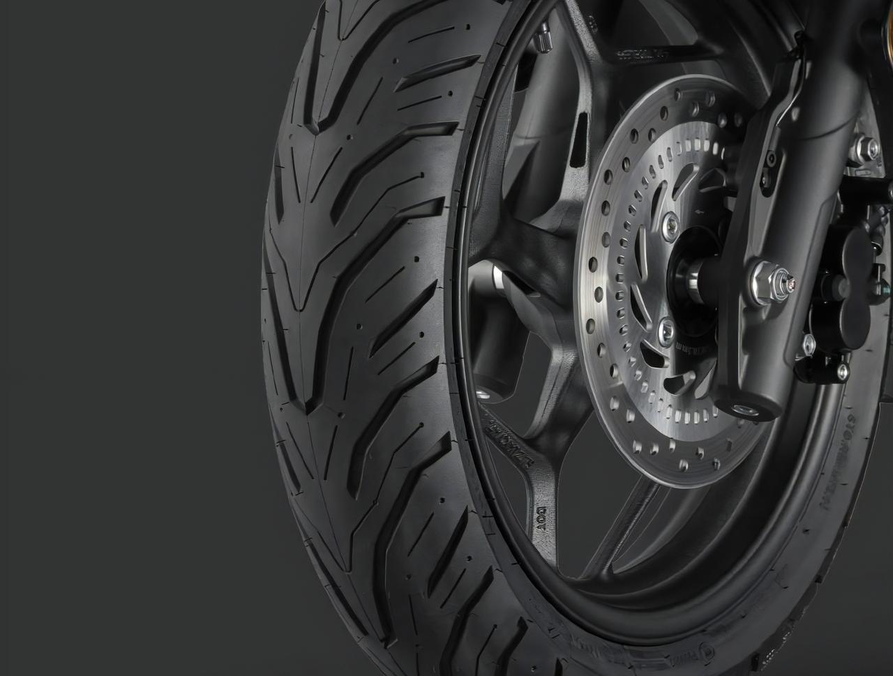 画像13: 【風洞実験までしたマジメな1台】ハイテク最前線! 最新装備のショールーム ホンダ「NWT150」【世界でがんばる!! 日本メーカーの珍車大図鑑 Vol.18】