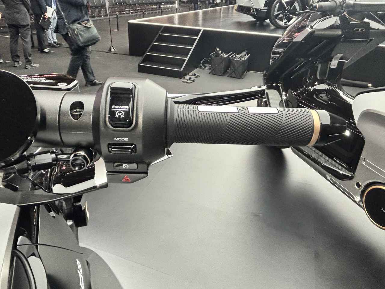 画像2: ▶ハンドル