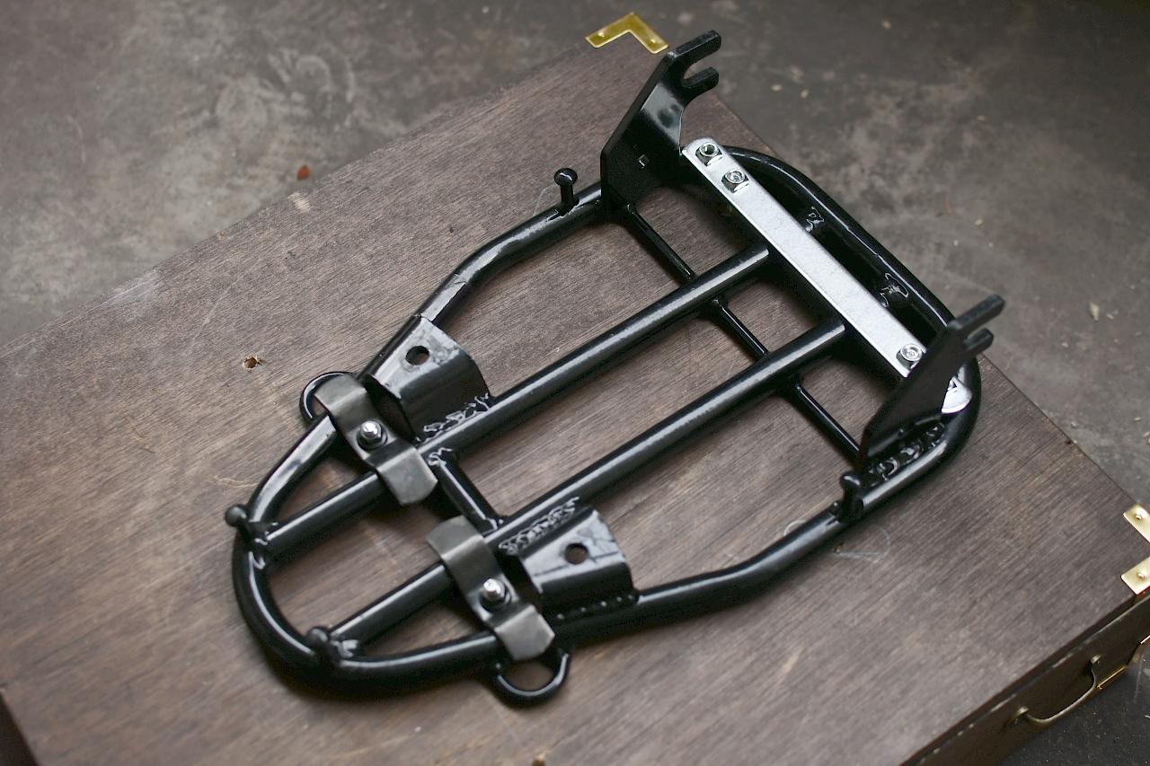 画像6: DRCコンパクトキャリアに取り付けるための固定具探しと穴あけ