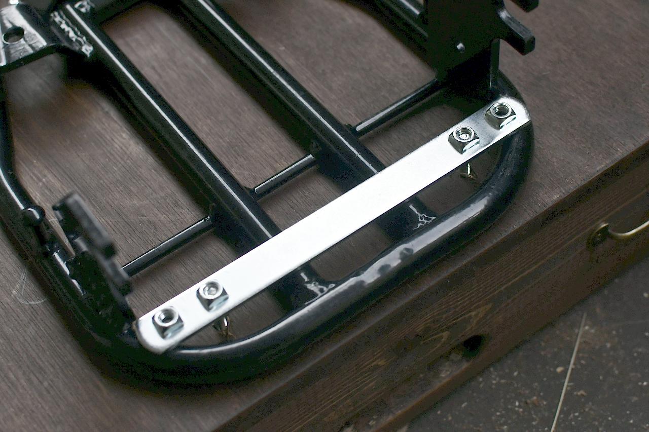 画像7: DRCコンパクトキャリアに取り付けるための固定具探しと穴あけ