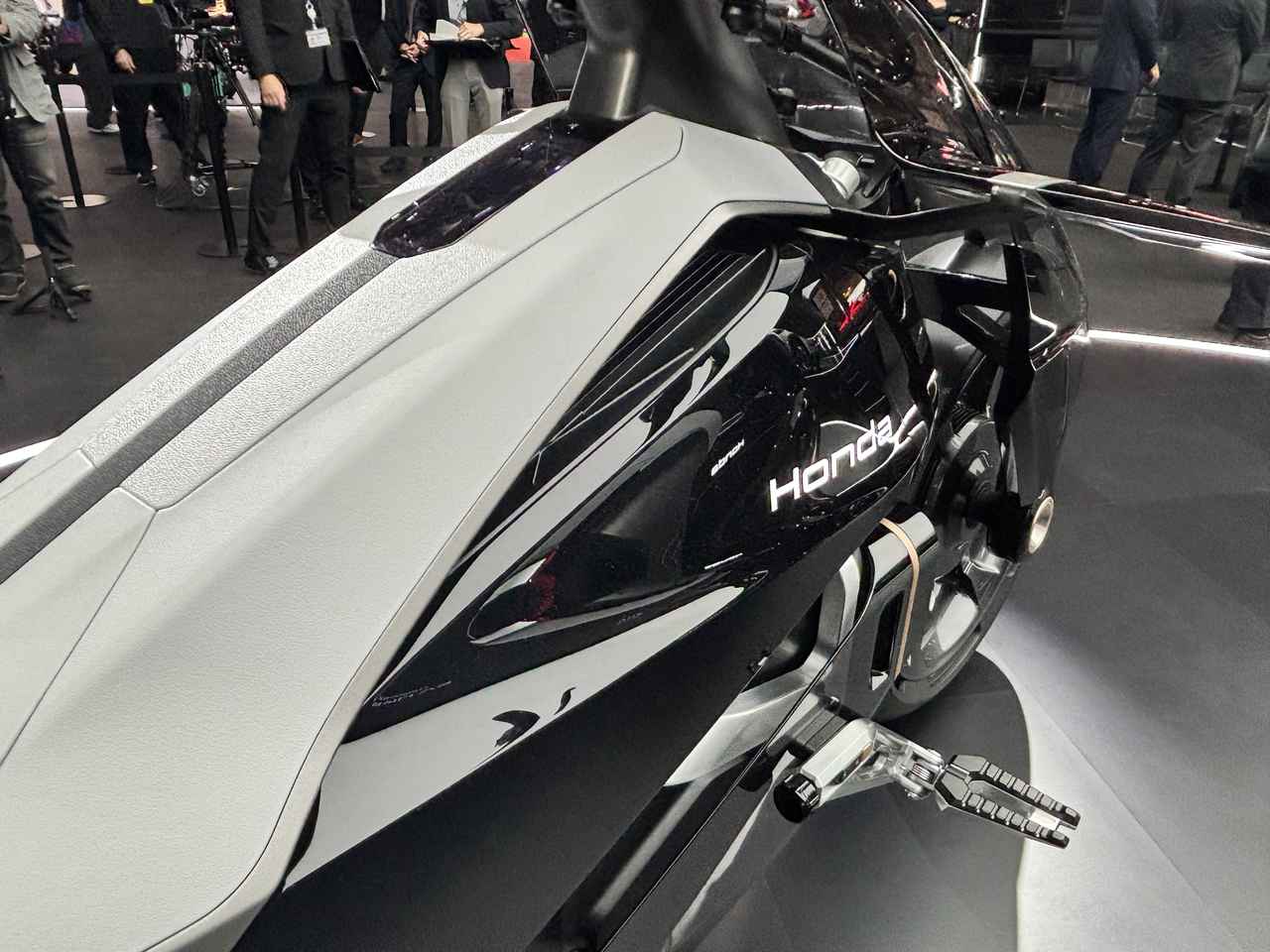 画像1: ▶タンク