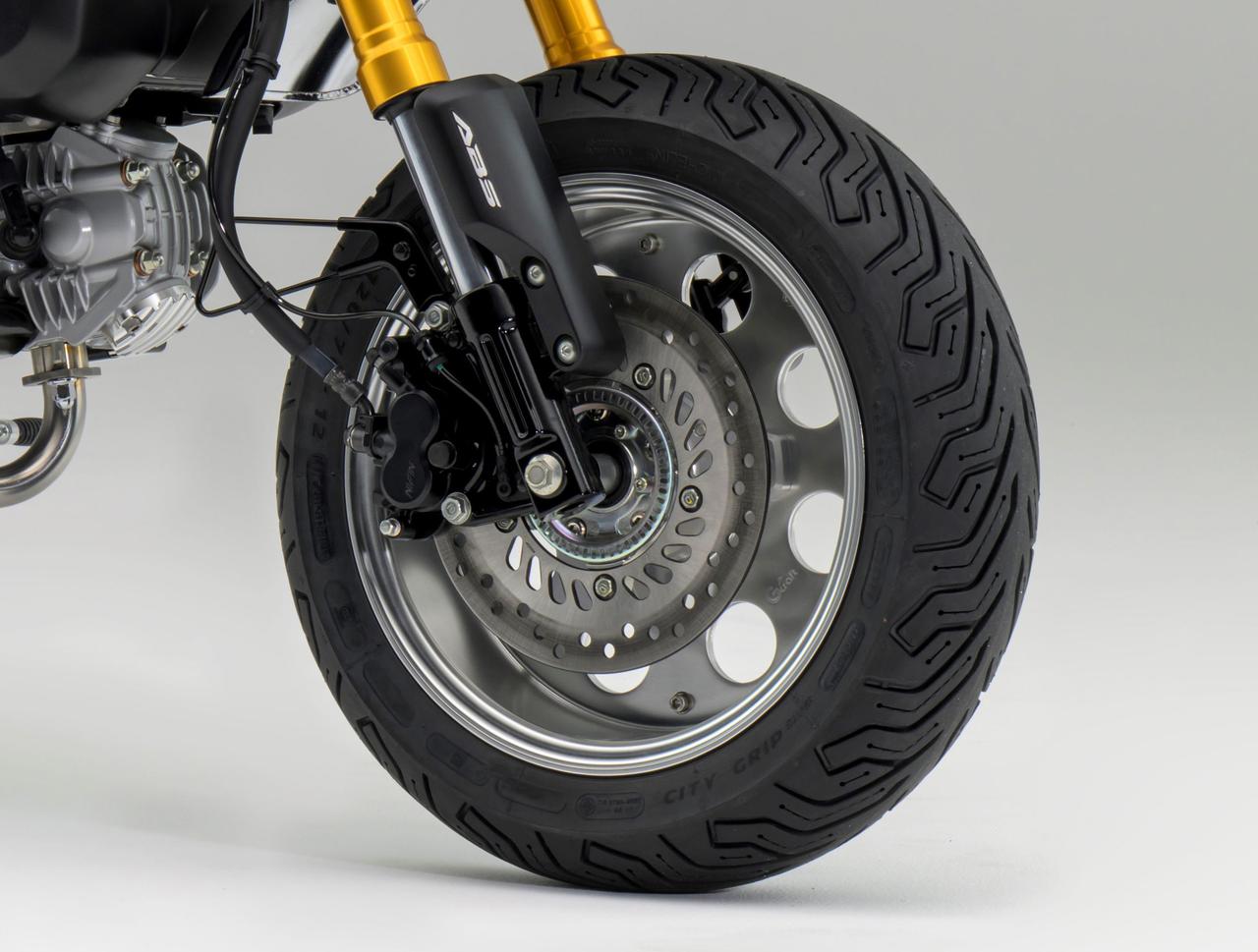 画像1: 【Z50Jイメージ!?】ホンダブースに「モンキー125」カスタムが登場！【ジャパンモビリティショー2025】