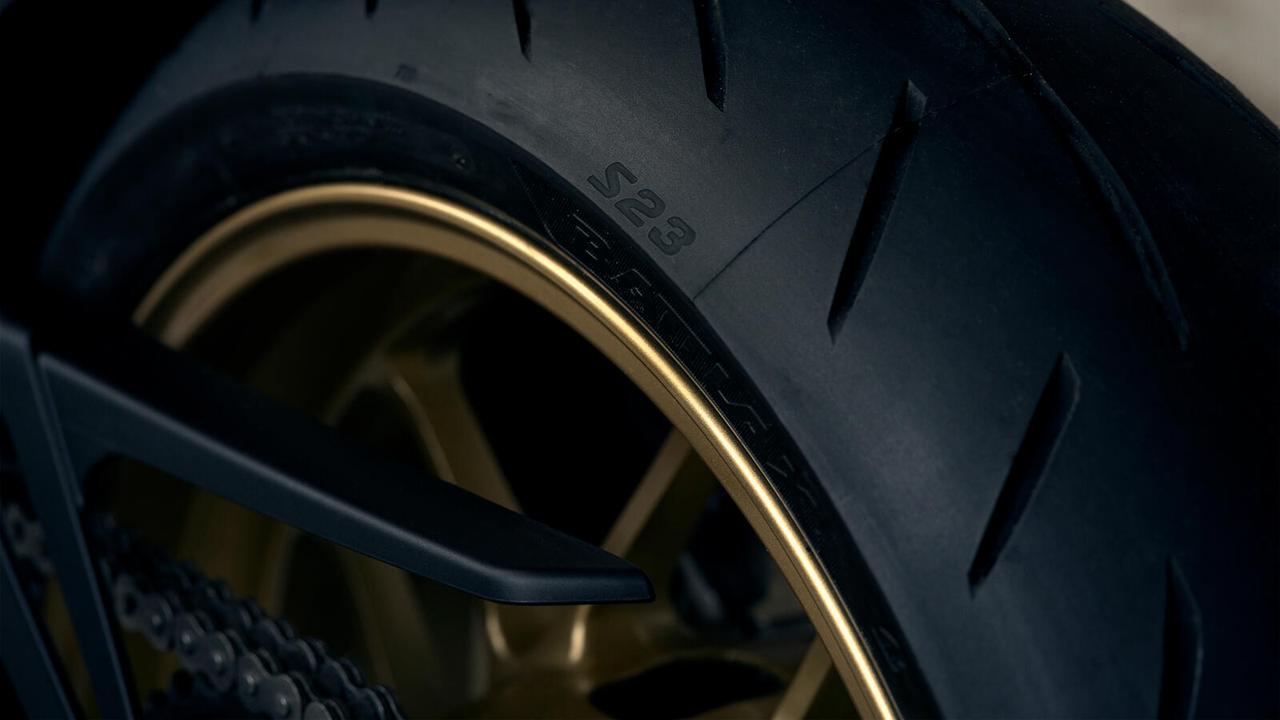 画像 : 29番目の画像 - 【写真40点】ヤマハ「XSR900GP」2026年モデル - webオートバイ