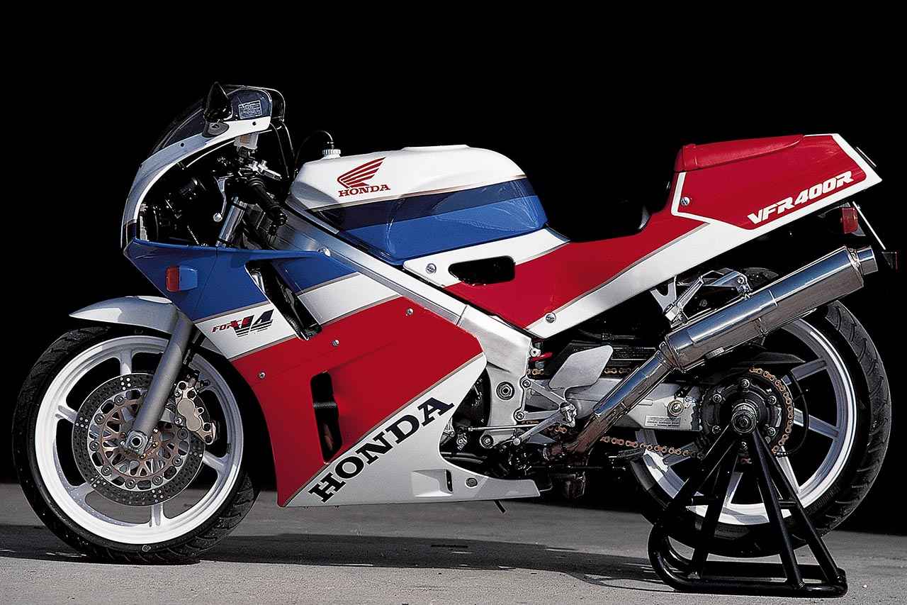 画像 : 1番目の画像 - 【写真14枚】ホンダ「VFR400R（NC30）」（1989年） - webオートバイ