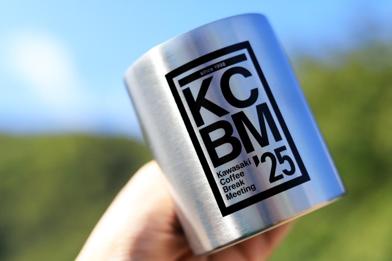 画像: ▲ステンレス製の「カラビナ付きマグカップ」は、KAZE会員価格1000円、一般価格1500円で提供されました。