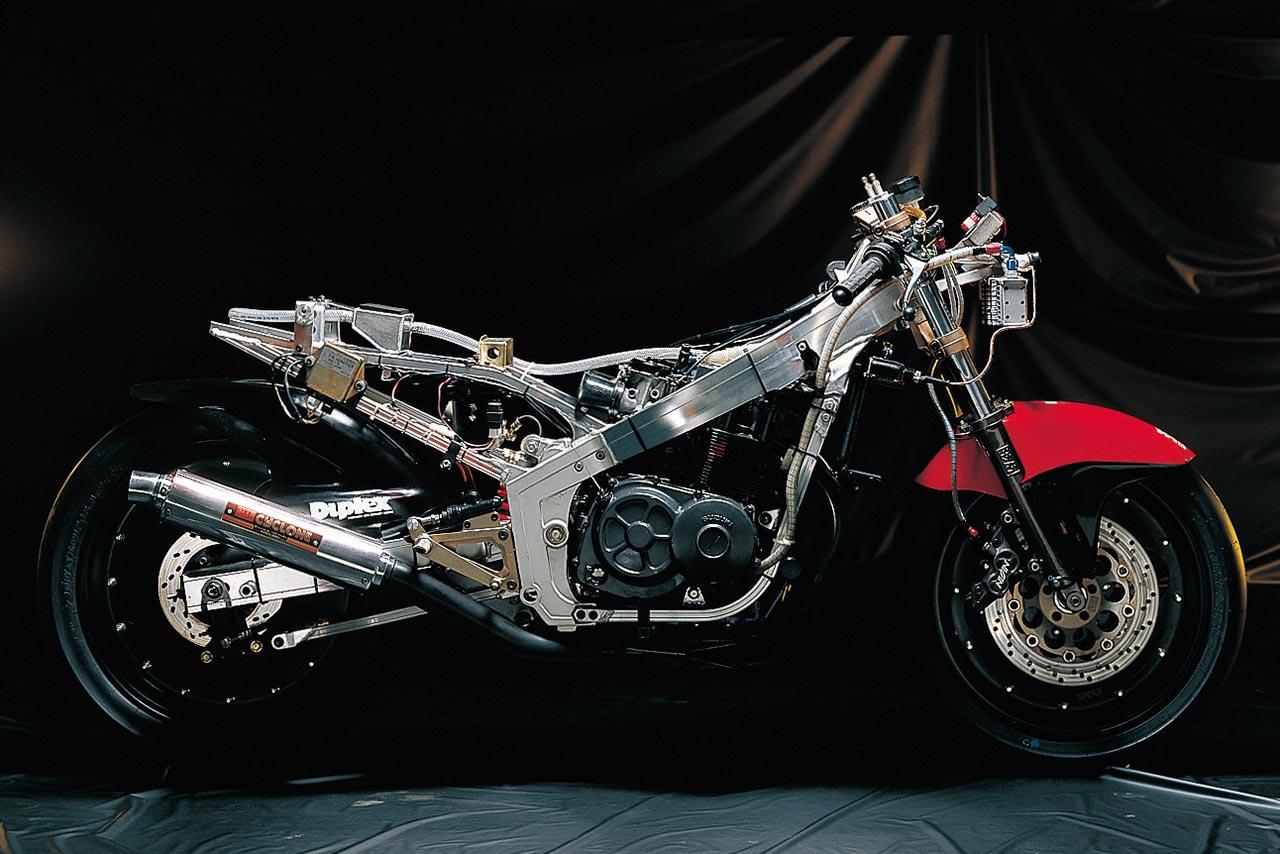 画像2: ▶ヨシムラチューン「GSX-R」TTF-3コンプリートマシン(1985年)