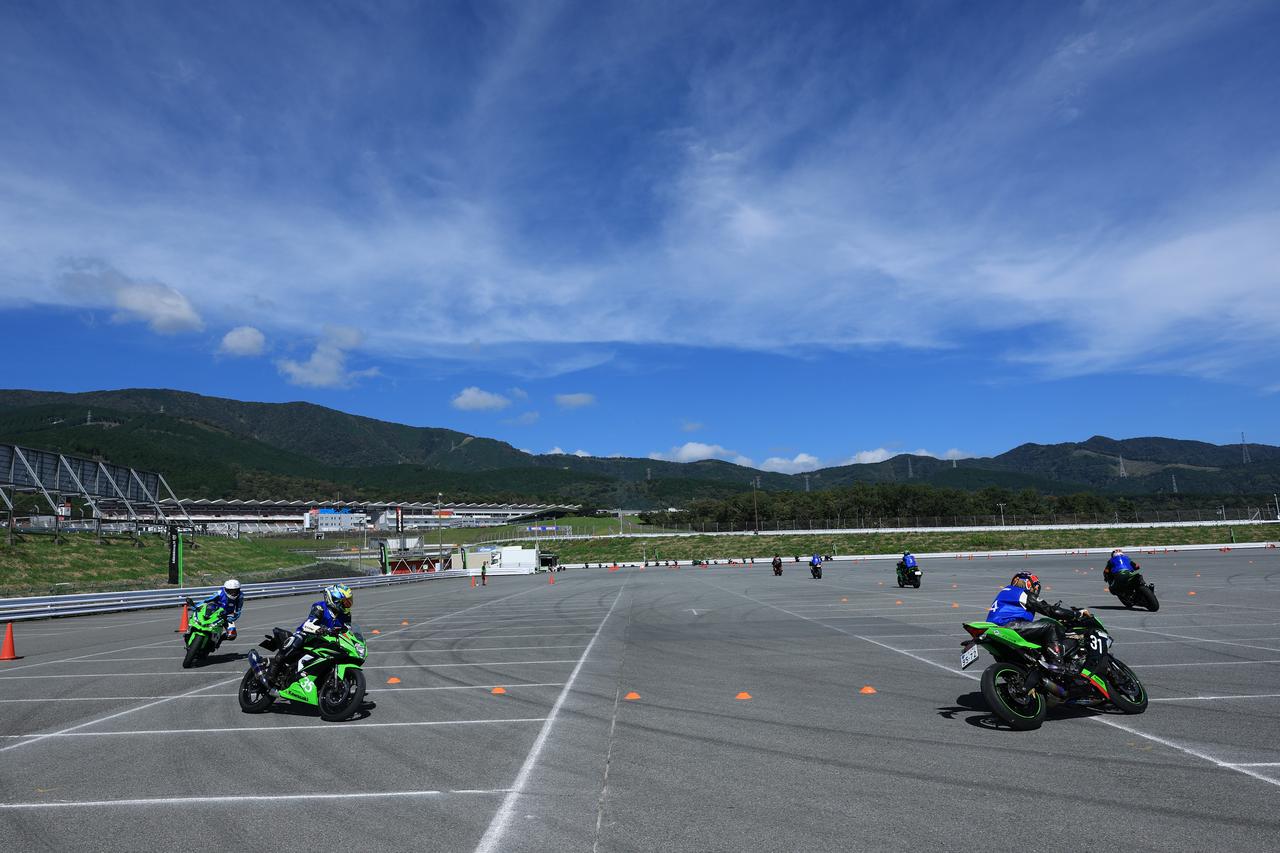 画像1: 【イベントレポート】KAZE Let’s RIDE オンロード 富士スピードウェイ
