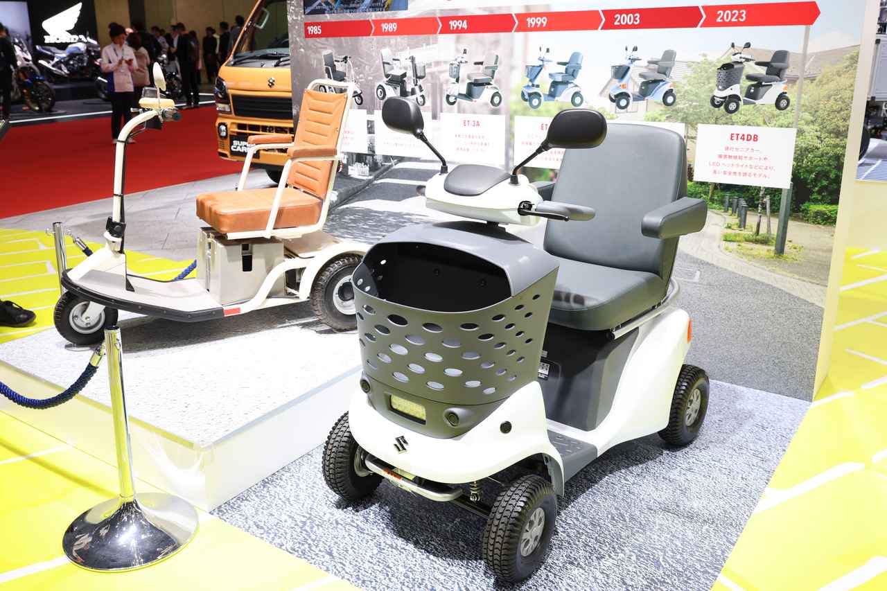 画像: セニアカー 40周年記念展示