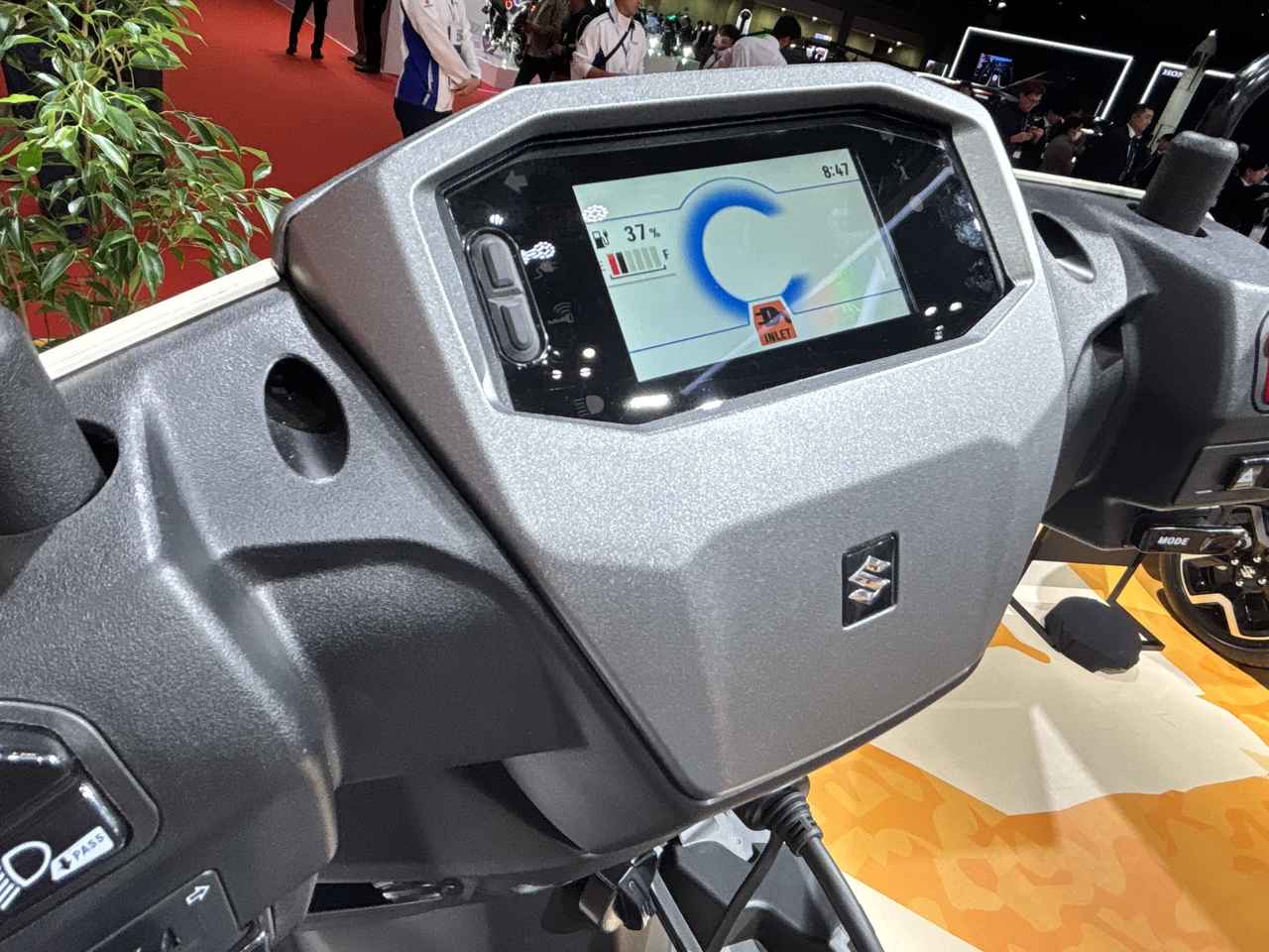 画像2: ▶ハンドルまわり