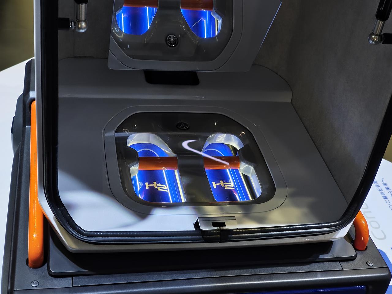 画像2: ▶水素タンク