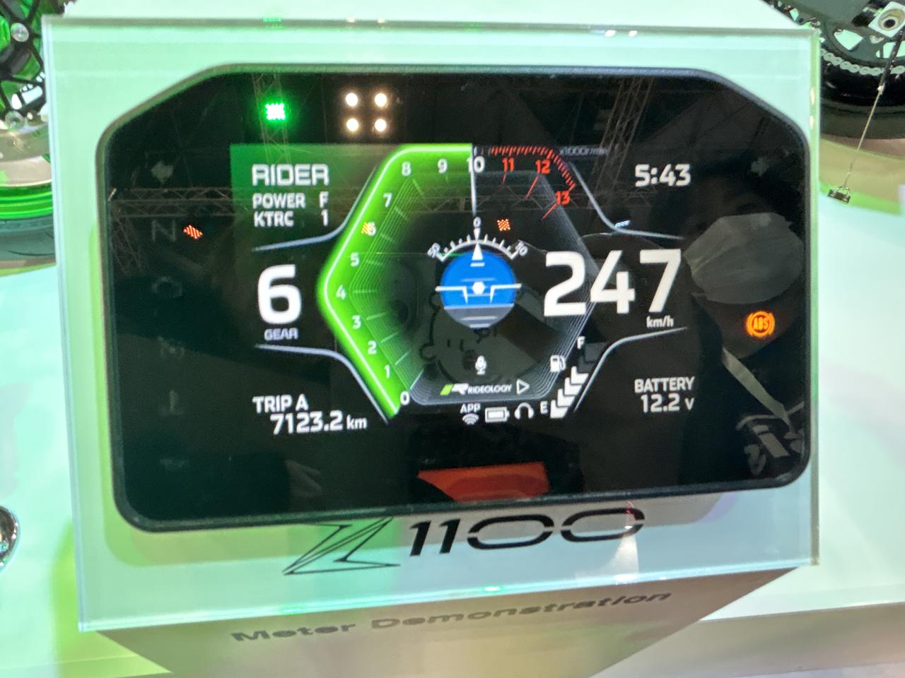 画像4: ▶ハンドルまわり