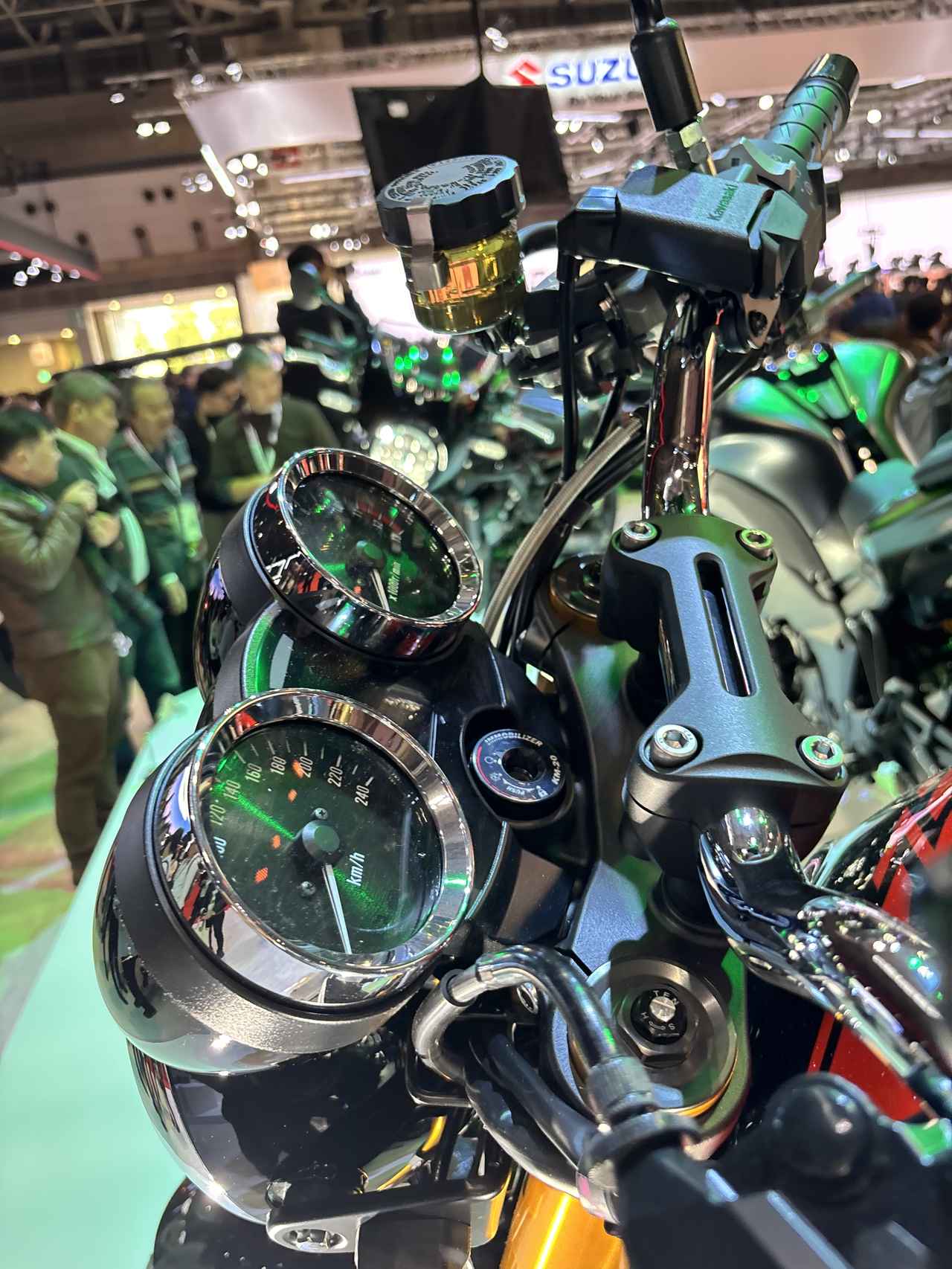 画像: ▶ハンドルまわり