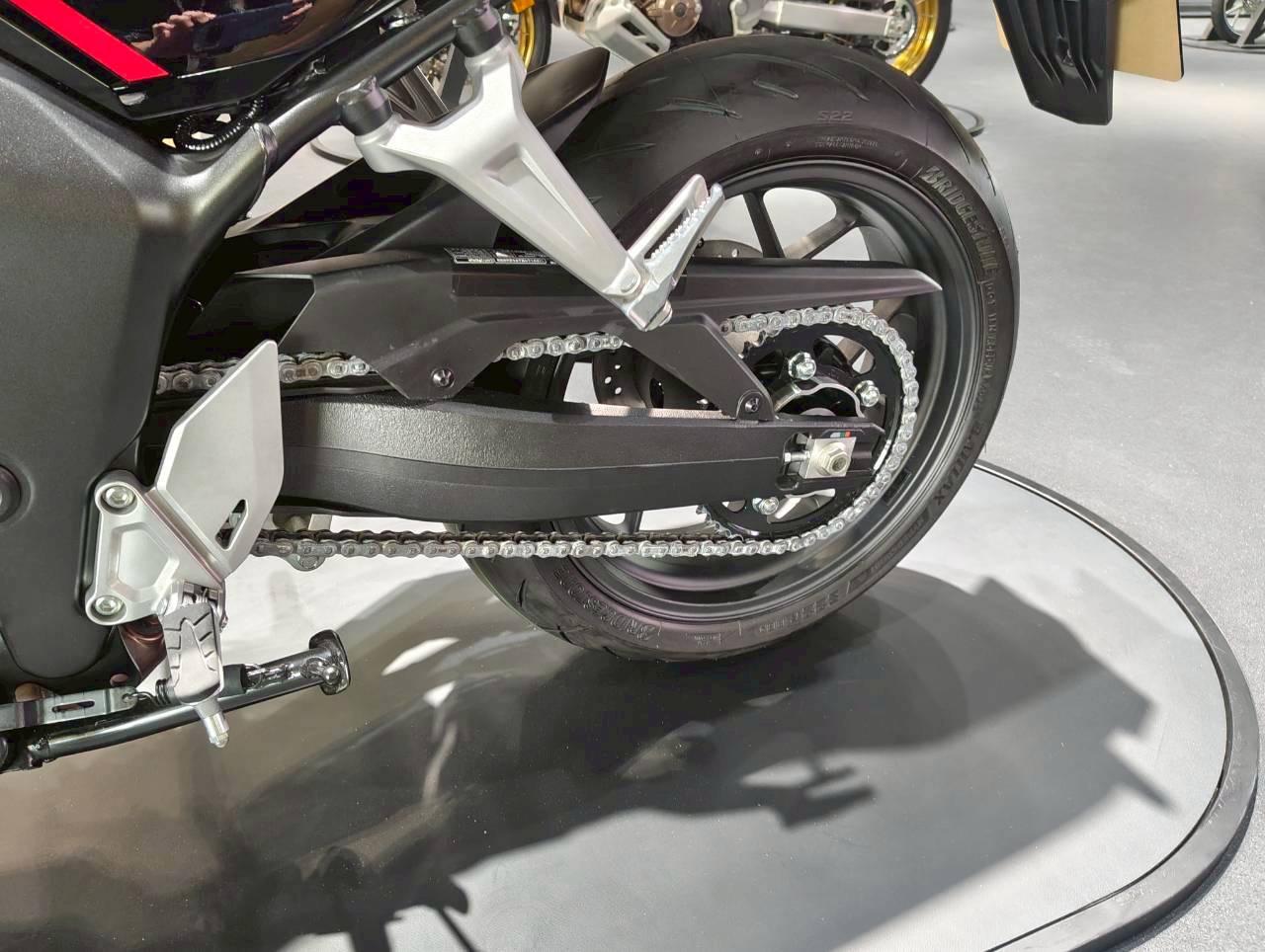 画像11: ホンダ「CB1000F」をあらゆる角度から撮影! 写真点数100枚超のマニア向けフォトアルバム〈撮って出し/ジャパンモビリティショー2025〉