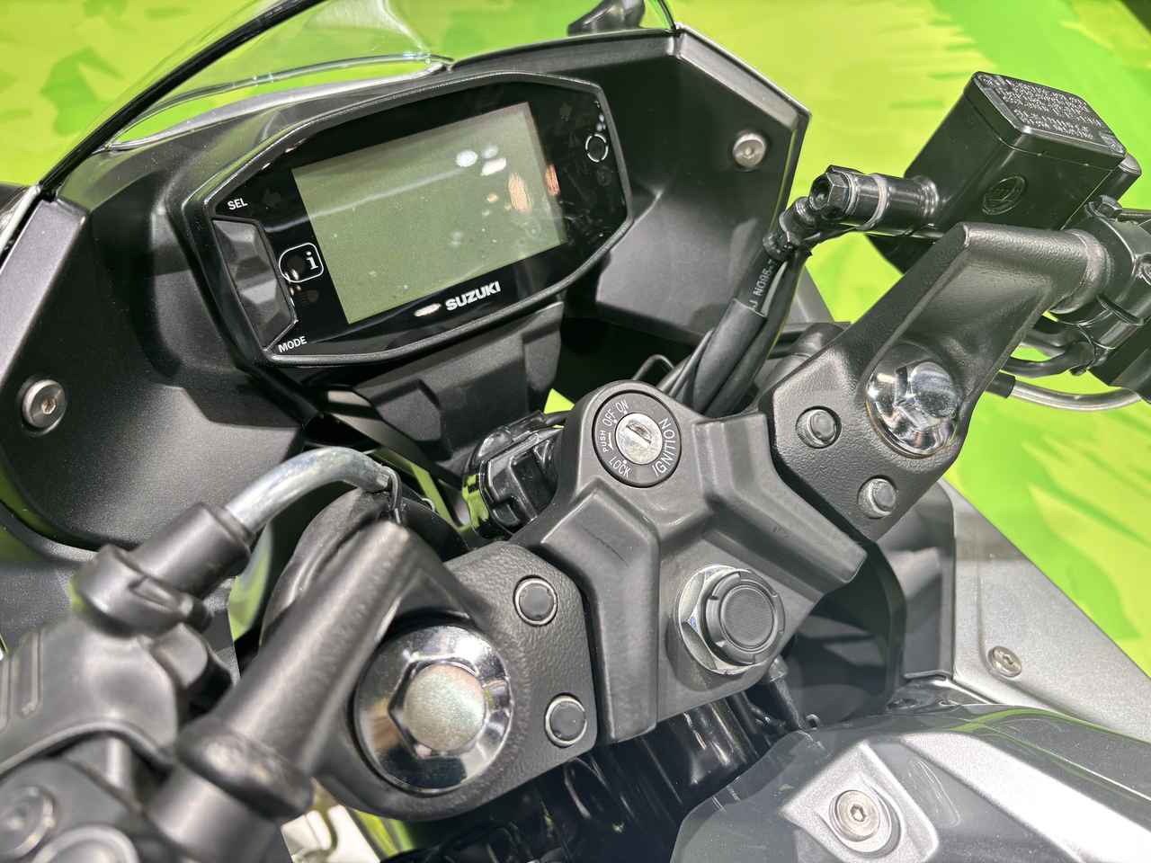 画像1: ▶ハンドルまわり