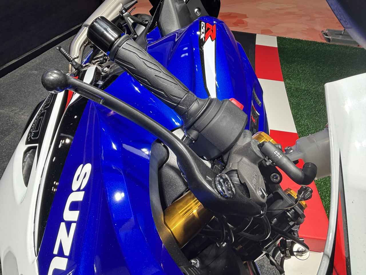 画像3: ▶ハンドルまわり