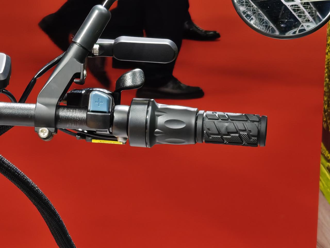 画像2: ▶ハンドルまわり