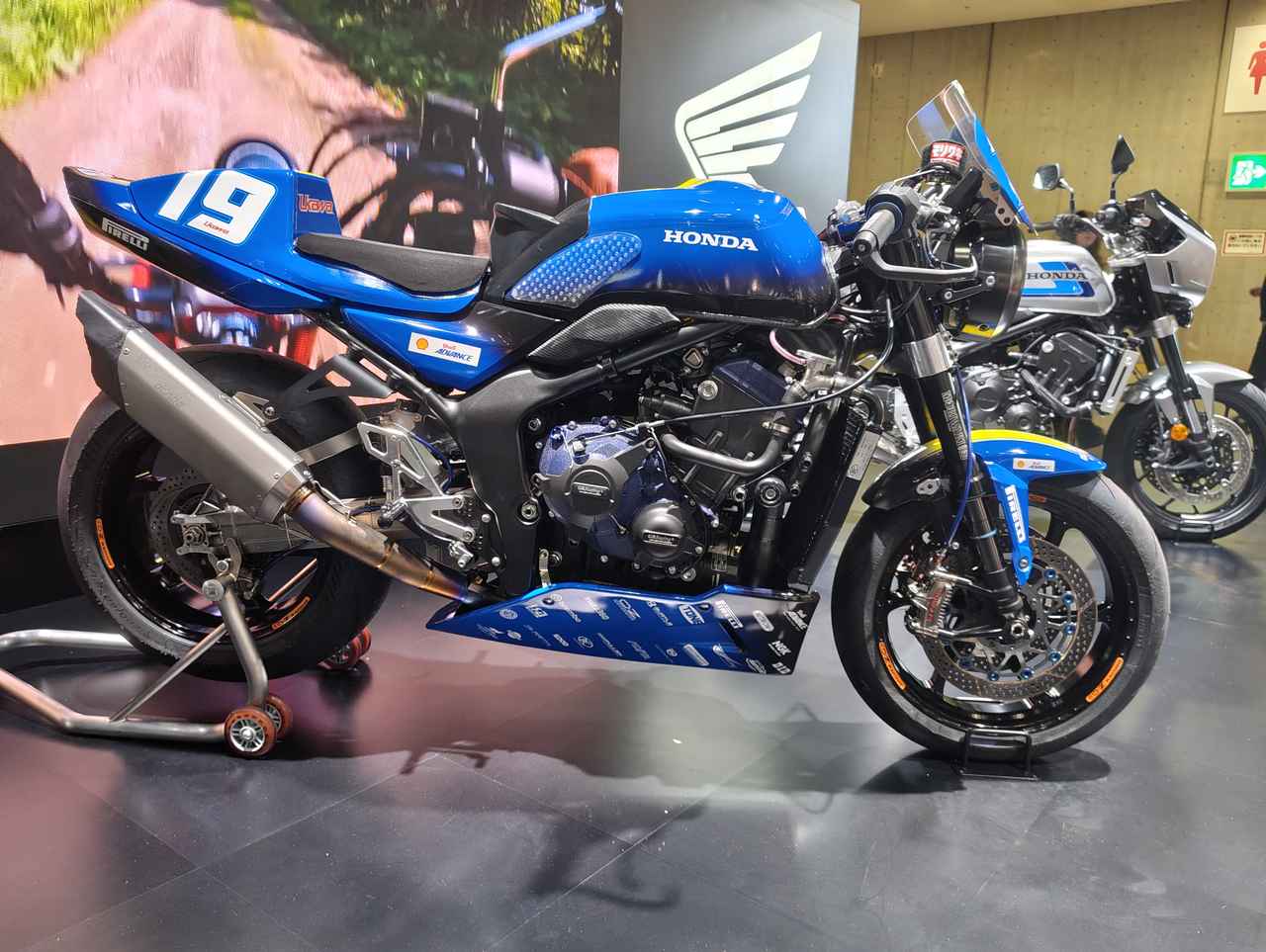 画像: ▶横向き