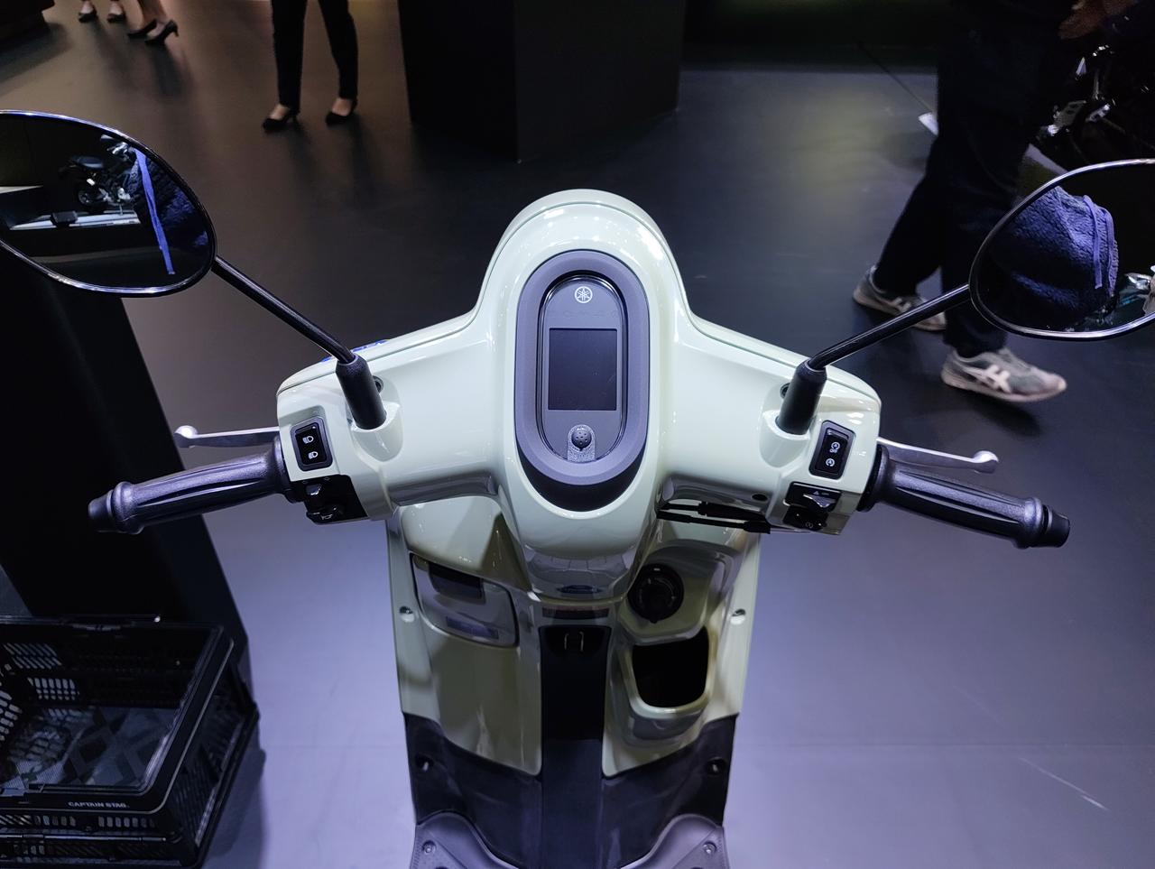 画像1: ▶ハンドル