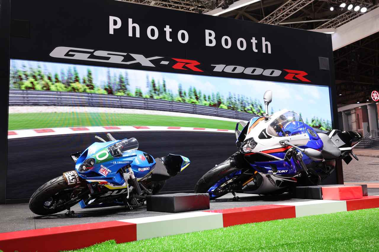 画像1: 親子で楽しめるスズキの展示! バンバン、アドレスのEV仕様が登場|大人は筋肉痛覚悟のフォトブースも用意〈ジャパンモビリティショー2025 SUZUKIブース紹介〉