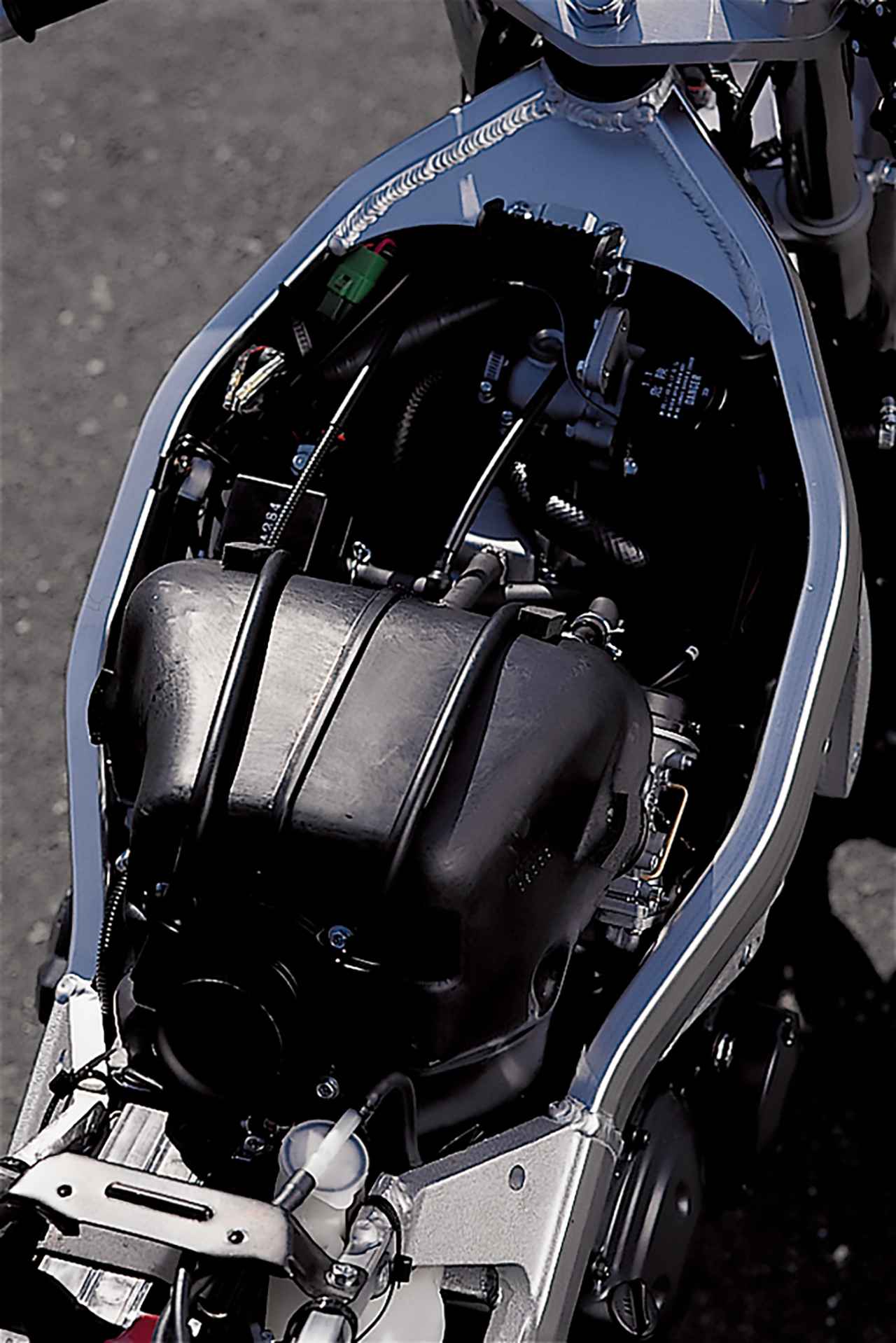 画像10: スズキ「GSX-R250R（GJ73A）」（1989年）各部装備・ディテール解説