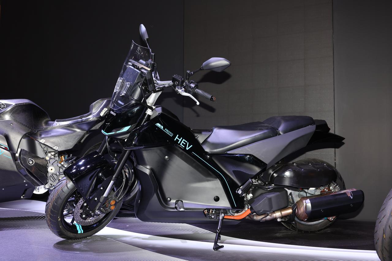画像 : 1番目の画像 - 【写真9枚】ヤマハ「プロト  HEV」 - webオートバイ