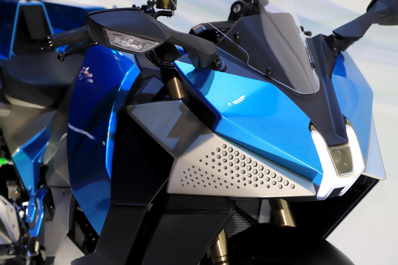 画像2: モーターサイクル用水素エンジン モックアップモデル