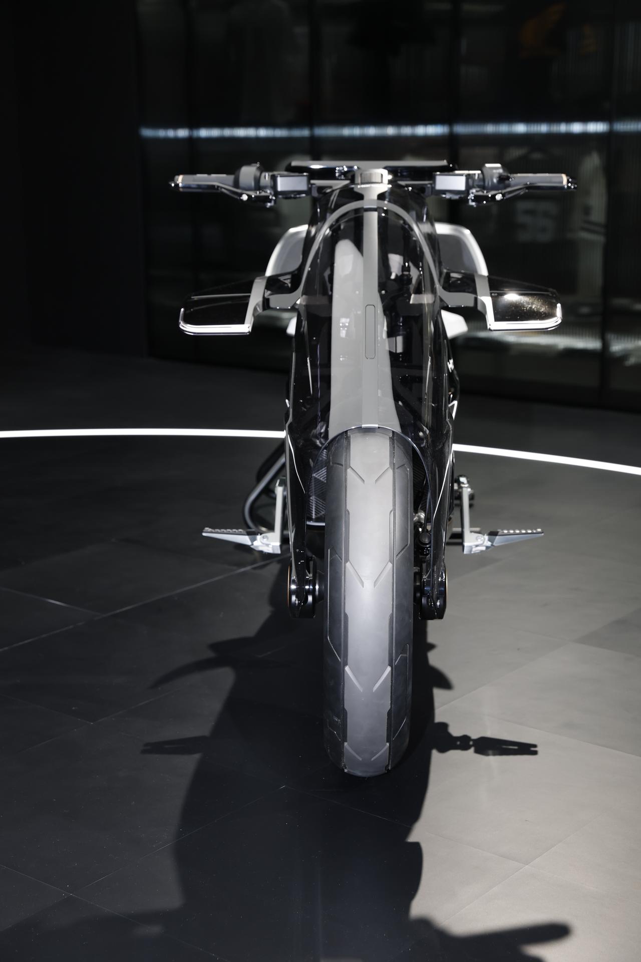 画像 : 5番目の画像 - 【写真17点】ホンダ「EV Outlier Concept」 - webオートバイ