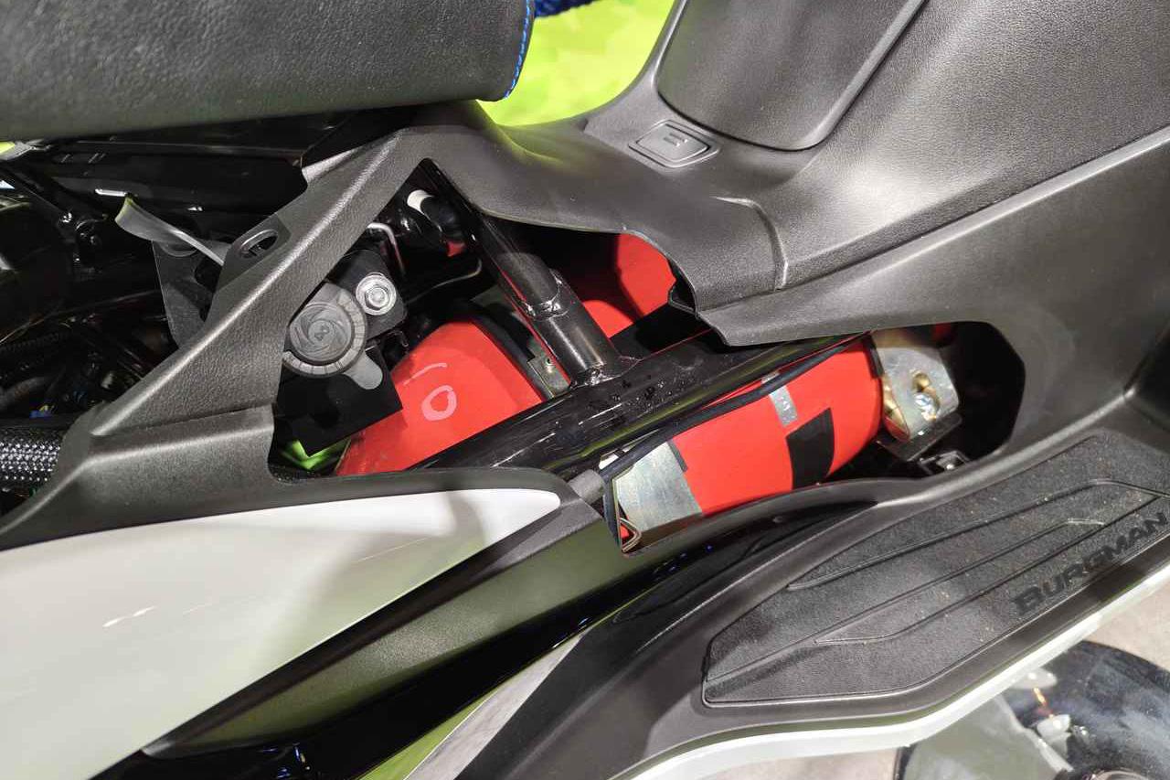 画像1: ECOだけど排気音はかっこいい!スズキ「水素エンジンバーグマン」の研究は難しいけど面白い【ジャパンモビリティショー2025】