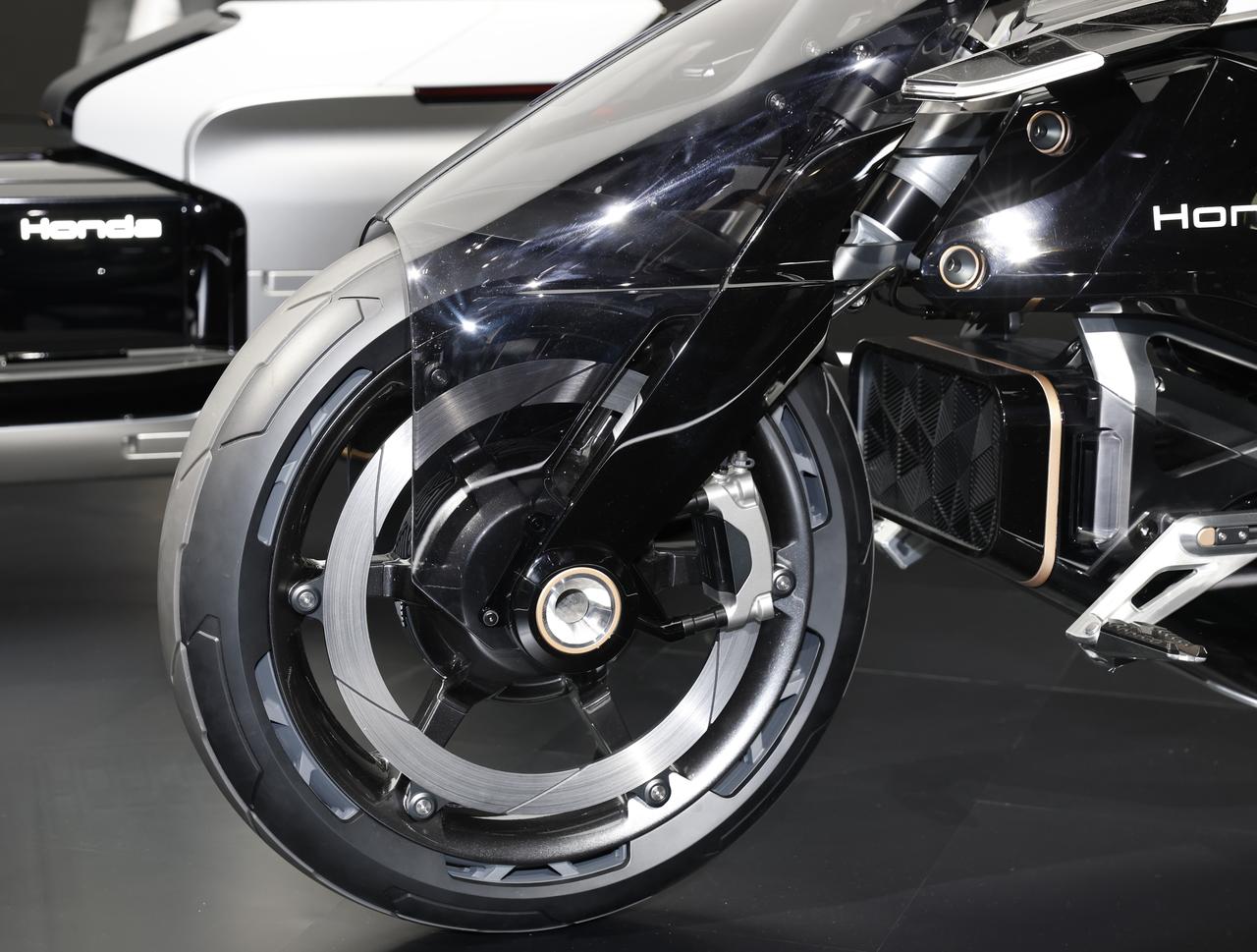画像4: 【ワールドプレミア】ホンダ「EV Outlier Concept」“電動でしか得られない驚きと感動”を形にした自由形クルーザー【ジャパンモビリティショー2025】