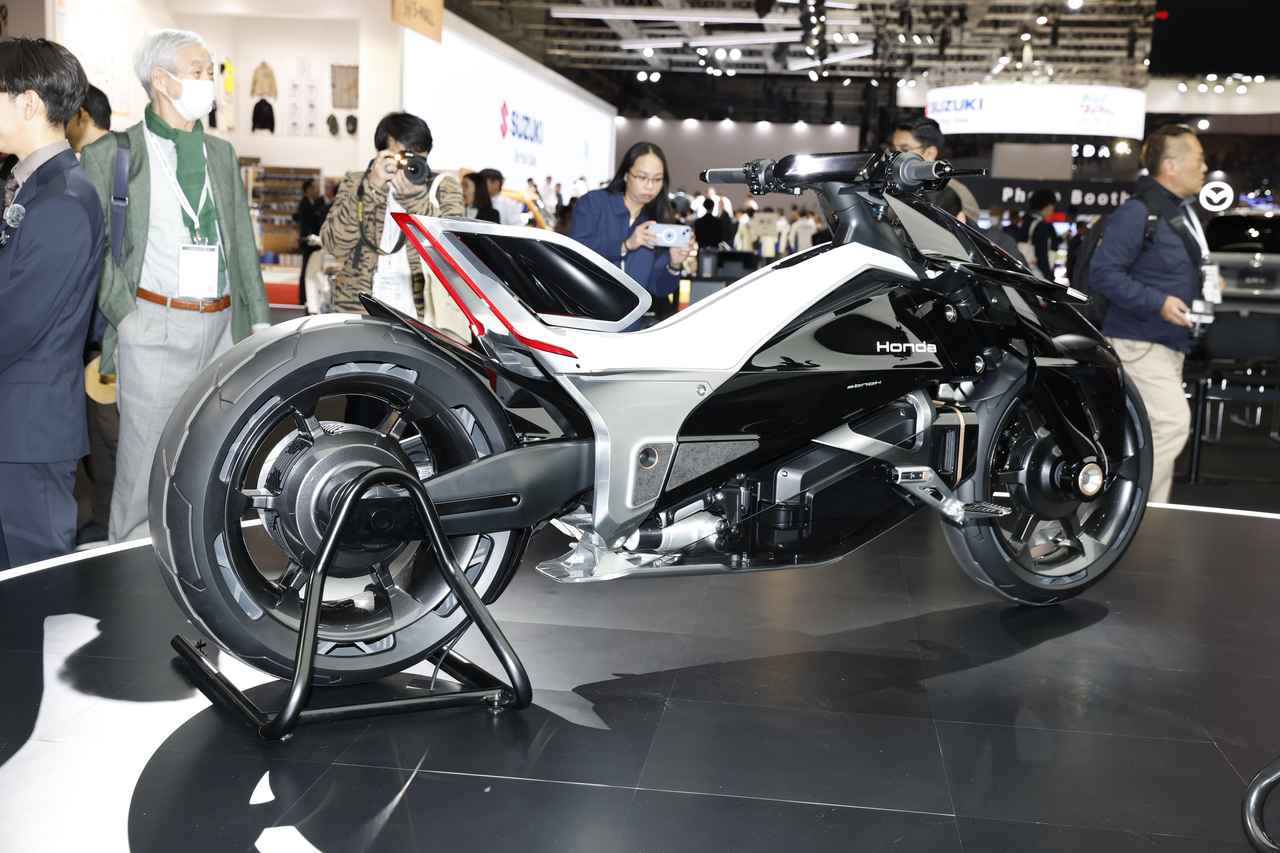 画像2: 【ワールドプレミア】ホンダ「EV Outlier Concept」“電動でしか得られない驚きと感動”を形にした自由形クルーザー【ジャパンモビリティショー2025】