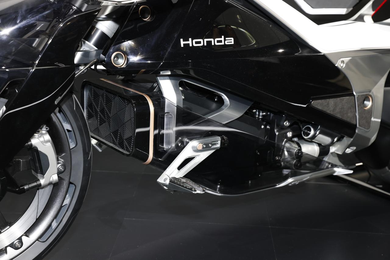 画像3: 【ワールドプレミア】ホンダ「EV Outlier Concept」“電動でしか得られない驚きと感動”を形にした自由形クルーザー【ジャパンモビリティショー2025】