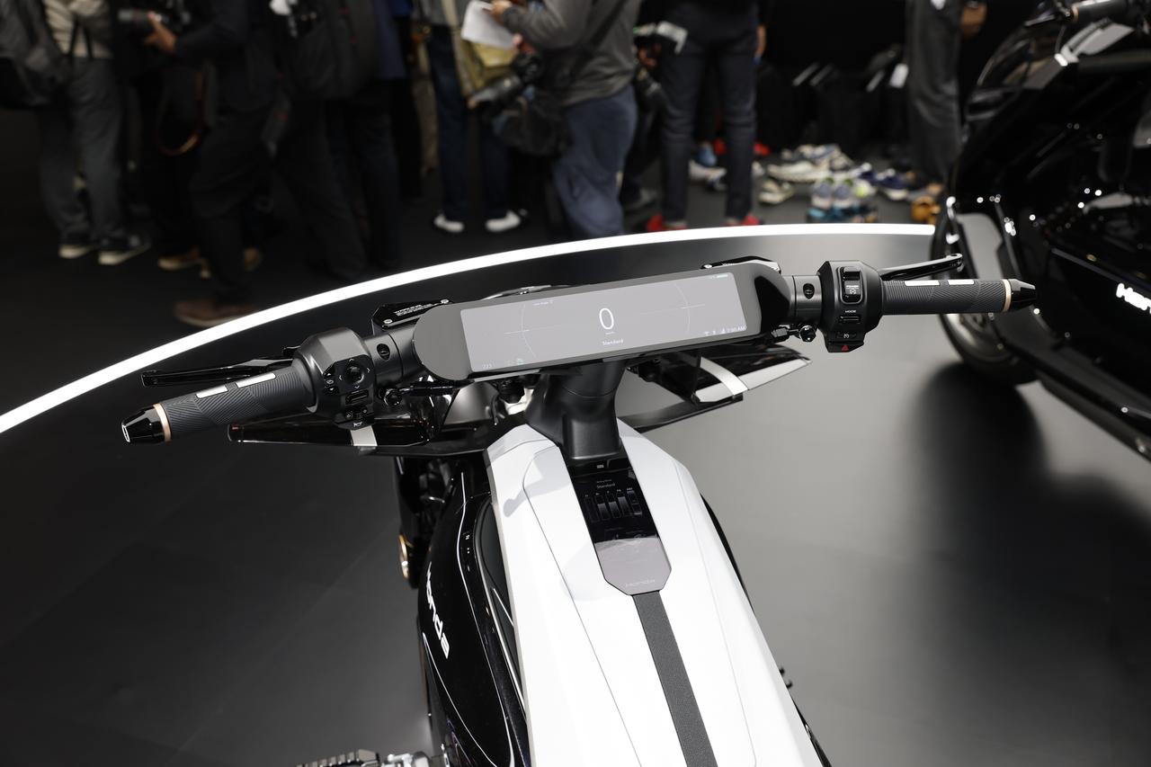 画像 : 11番目の画像 - 【写真17点】ホンダ「EV Outlier Concept」 - webオートバイ