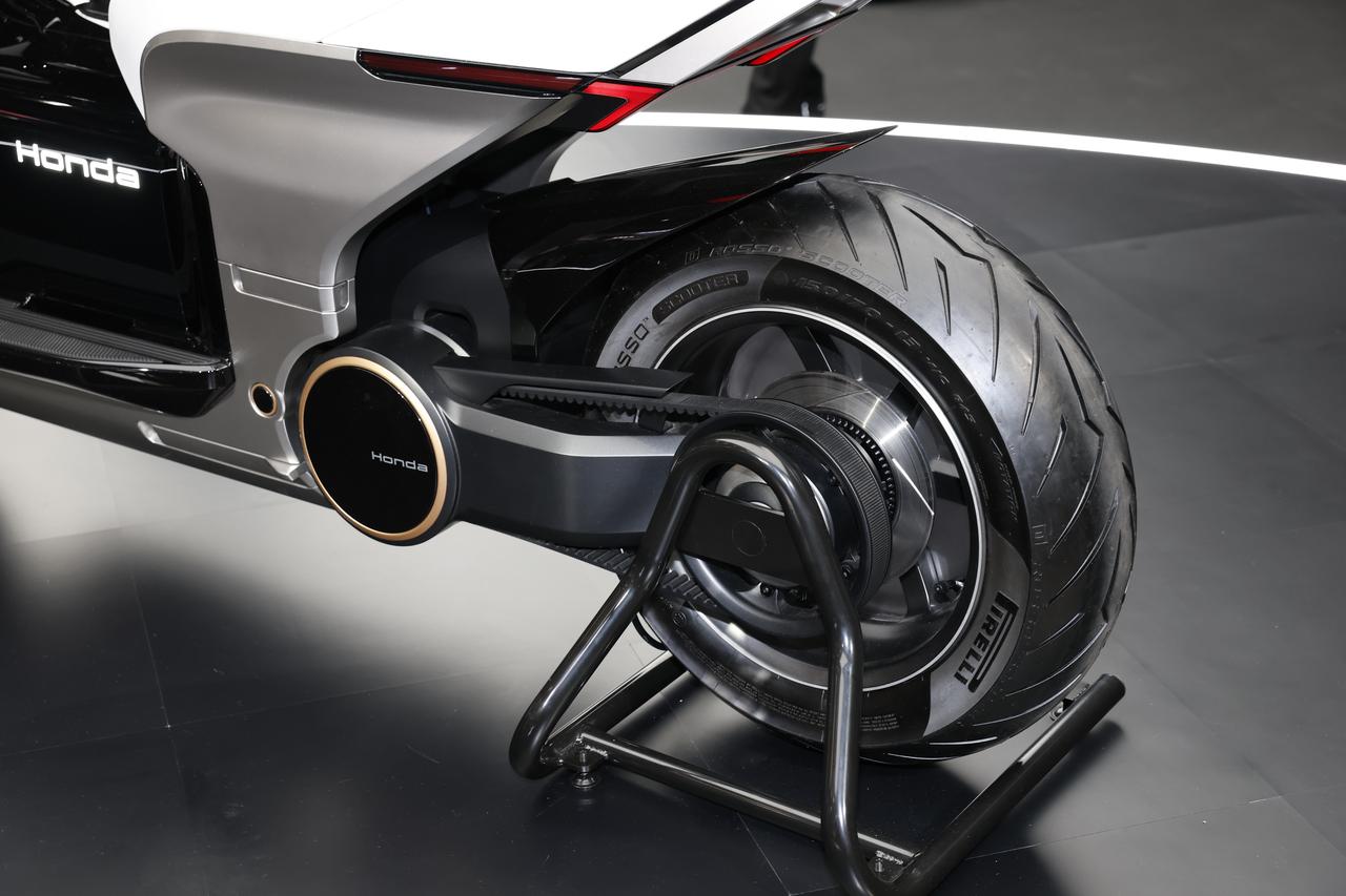 画像 : 14番目の画像 - 【写真15枚】ホンダ「EV アーバン コンセプト」 - webオートバイ