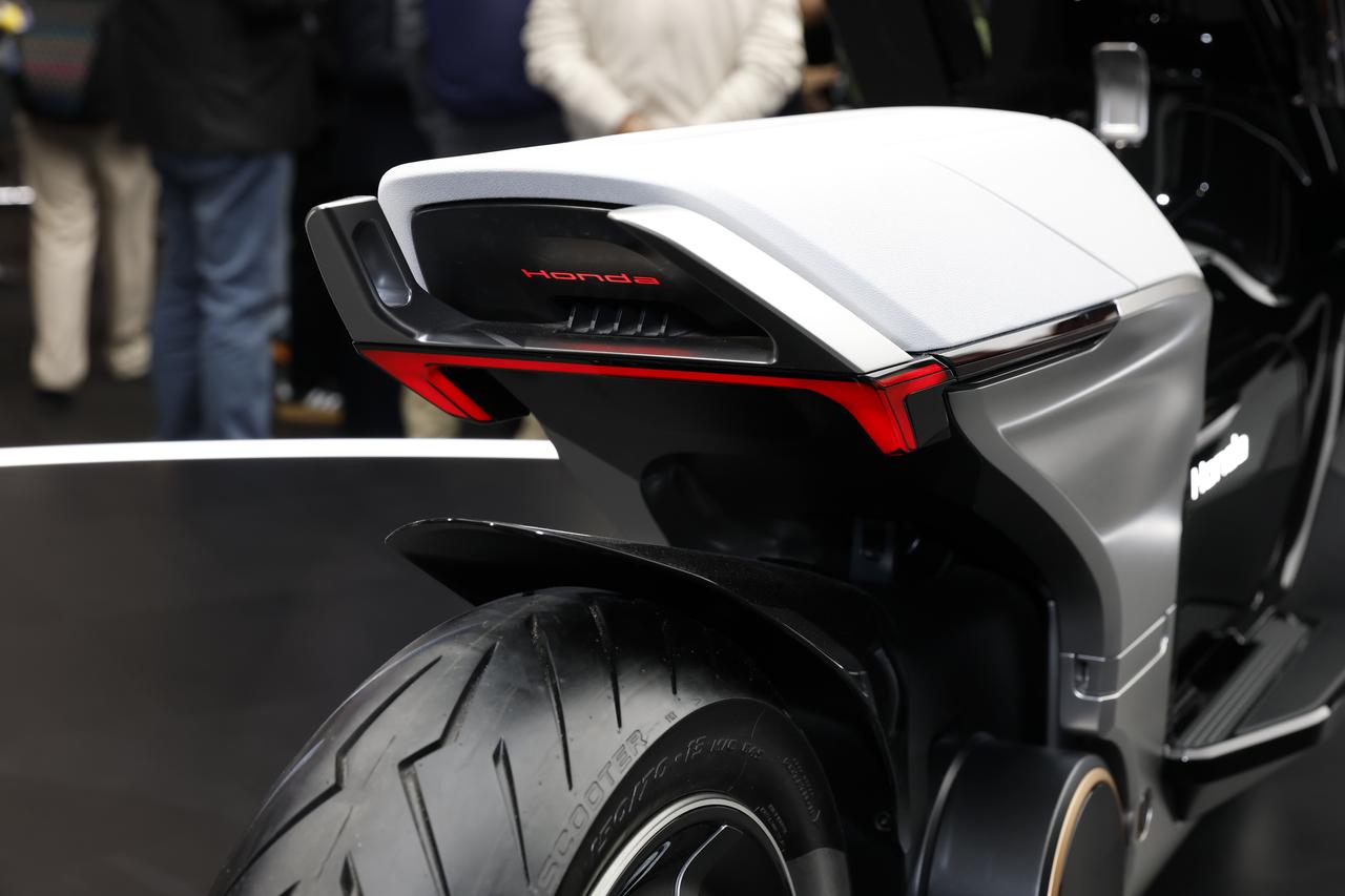 画像 : 15番目の画像 - 【写真15枚】ホンダ「EV アーバン コンセプト」 - webオートバイ