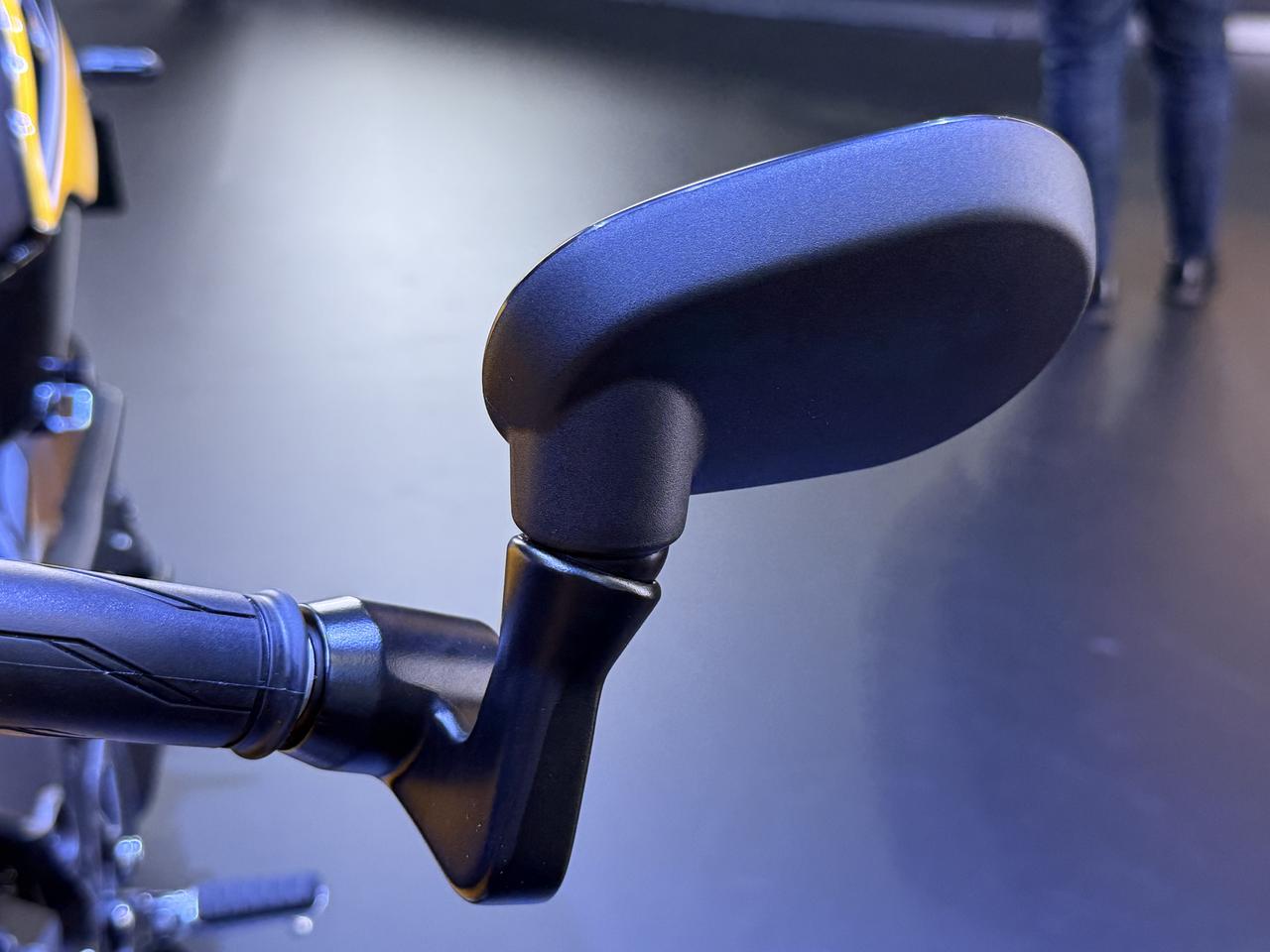 画像5: ▶ハンドルまわり