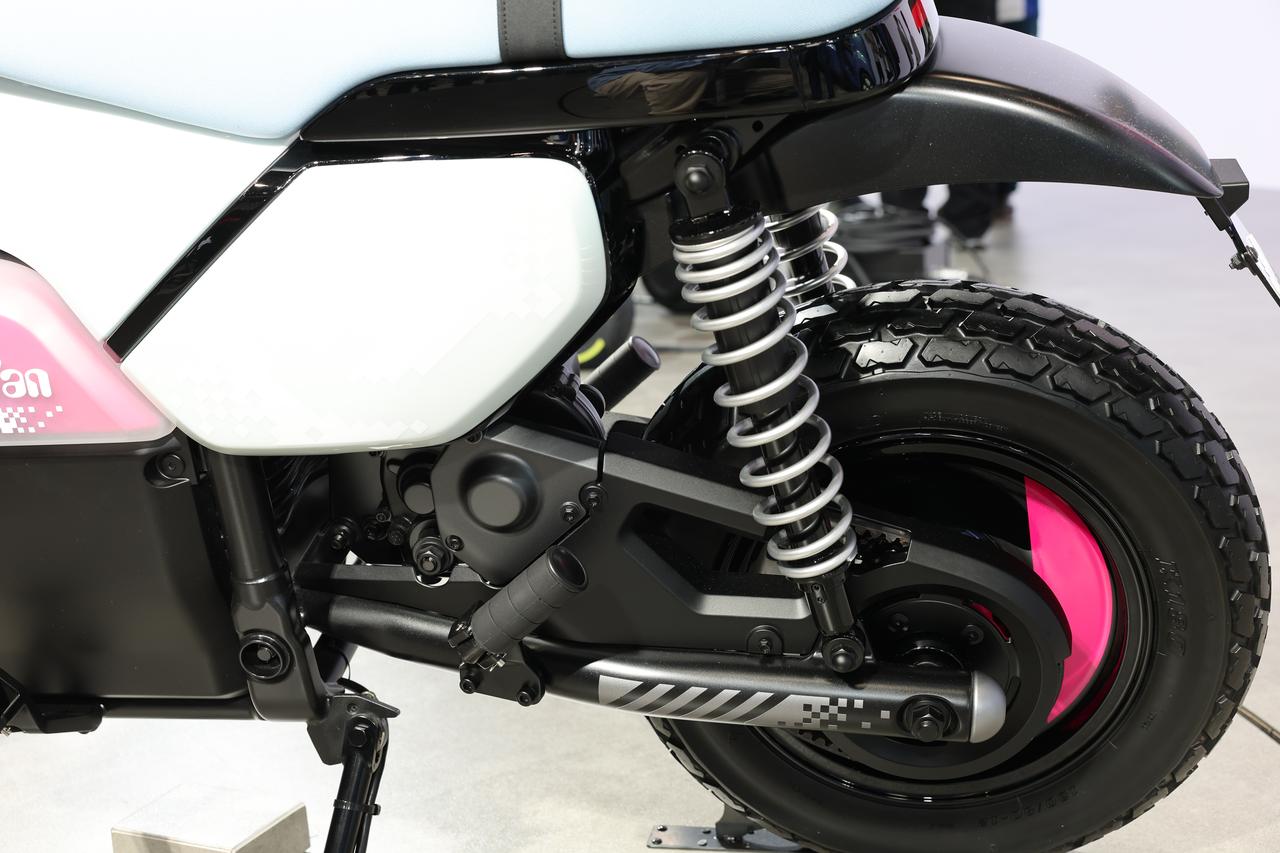 画像 : 12番目の画像 - 【写真17枚】スズキ「e-VanVan」 - webオートバイ